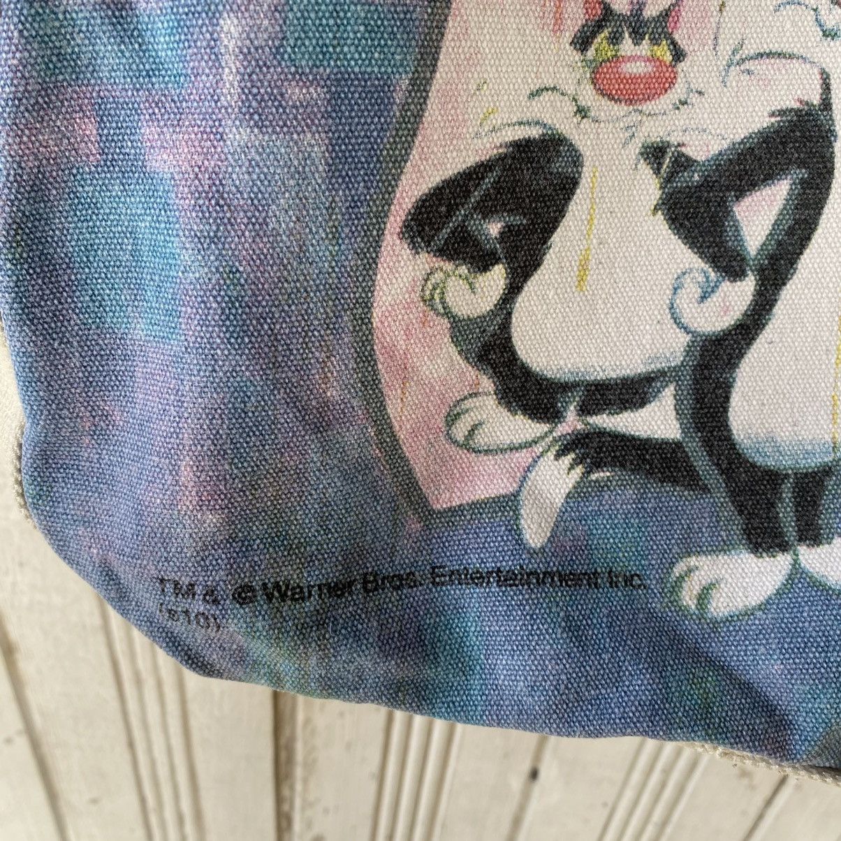 Vintage Vintage Cartoon Warner Bros Distressed Tote Bag Size ONE SIZE - 4 Thumbnail