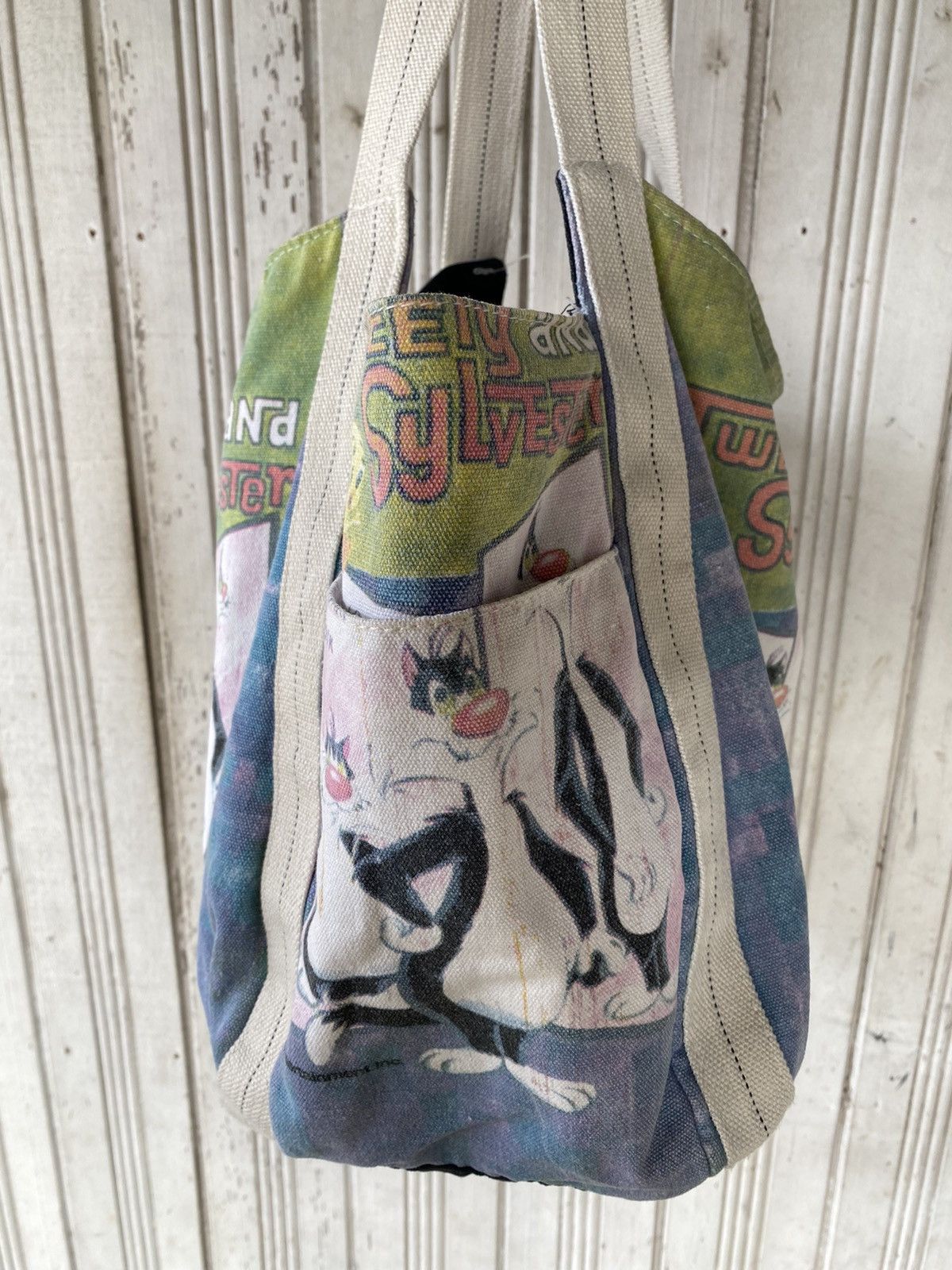 Vintage Vintage Cartoon Warner Bros Distressed Tote Bag Size ONE SIZE - 6 Thumbnail