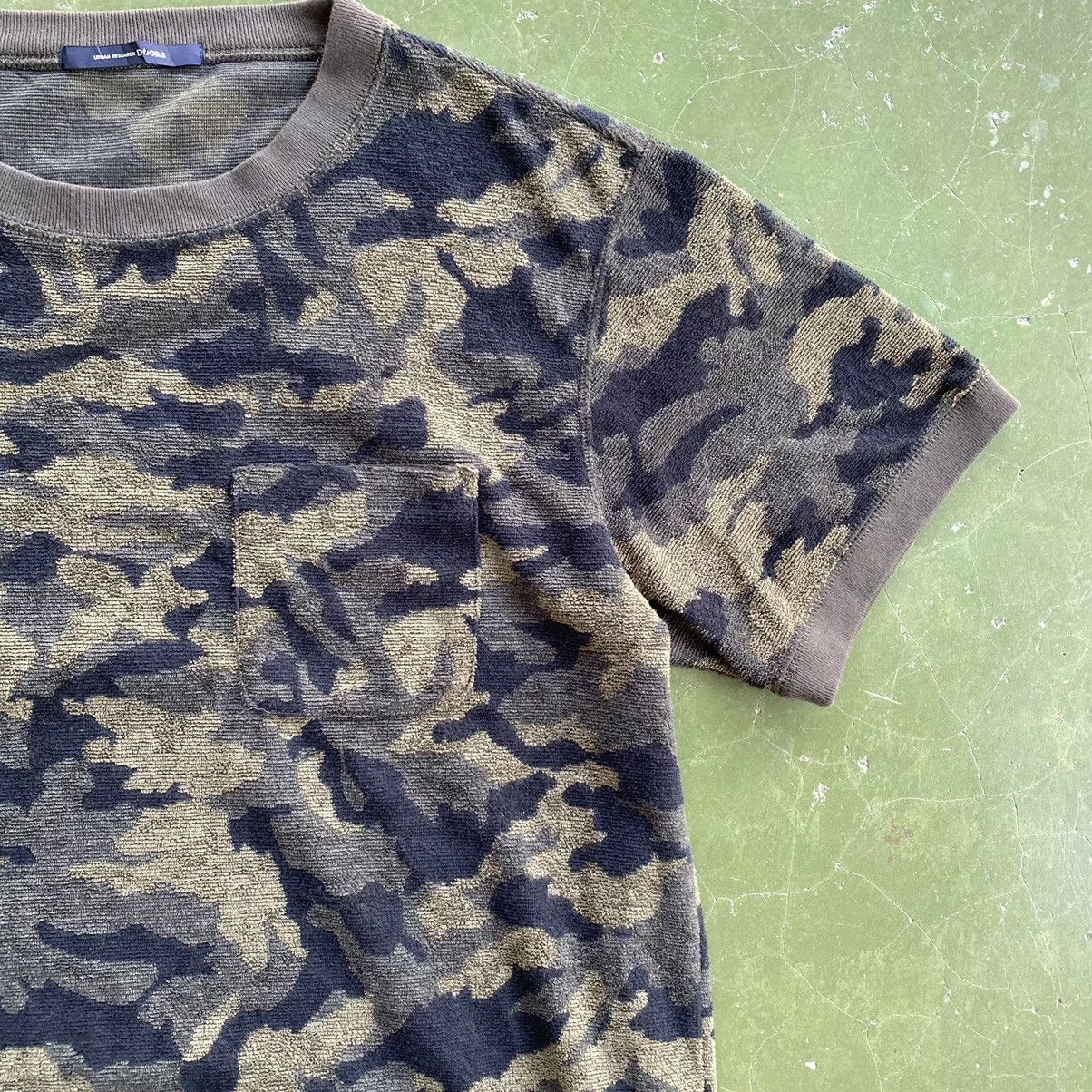 Japanese Brand × URBAN RESEARCH DOORS × Vintage Vintage Urban Research Doors Camo Tshirt Size US M / EU 48-50 / 2 - 3 Thumbnail