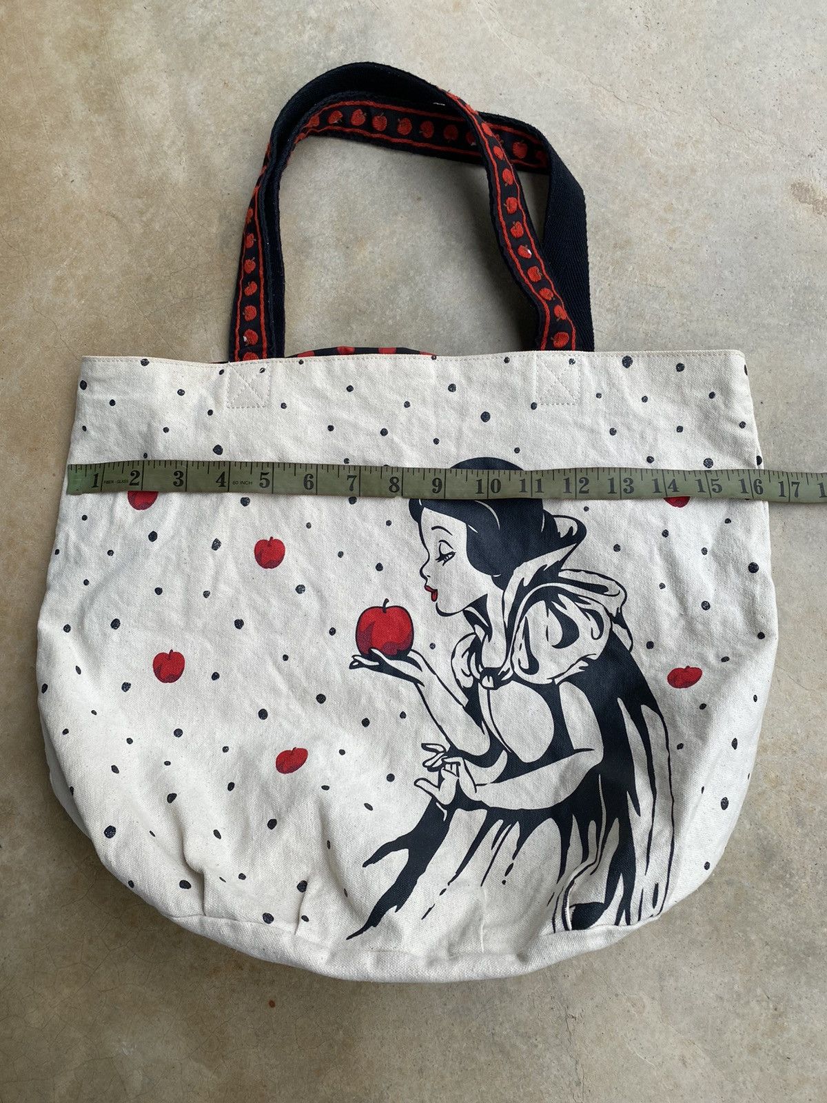 Disney Vintage Disney Snow White and the Seven Dwarfs Tote Bag Size ONE SIZE - 10 Thumbnail