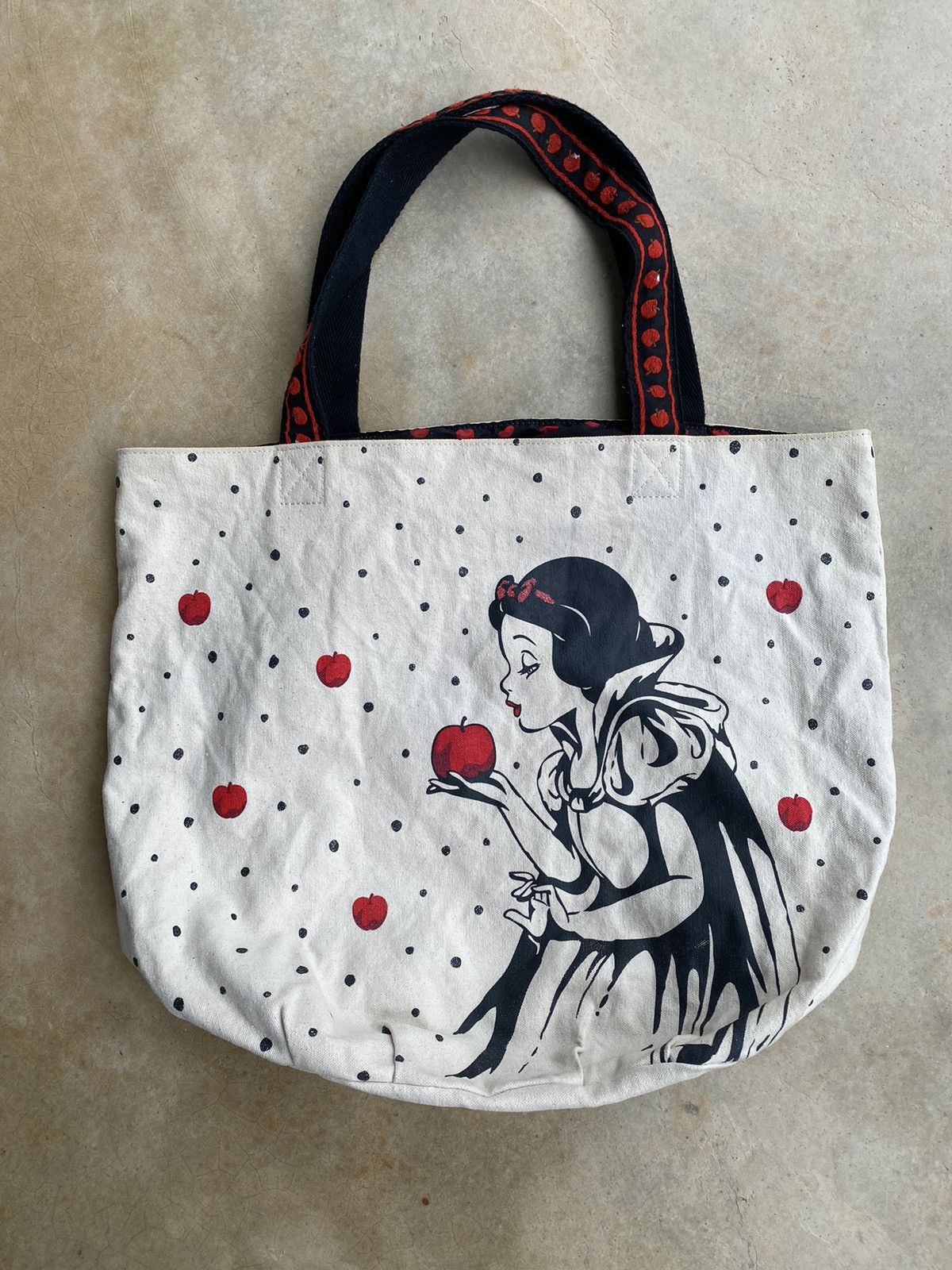 Disney Vintage Disney Snow White and the Seven Dwarfs Tote Bag Size ONE SIZE - 1 Thumbnail