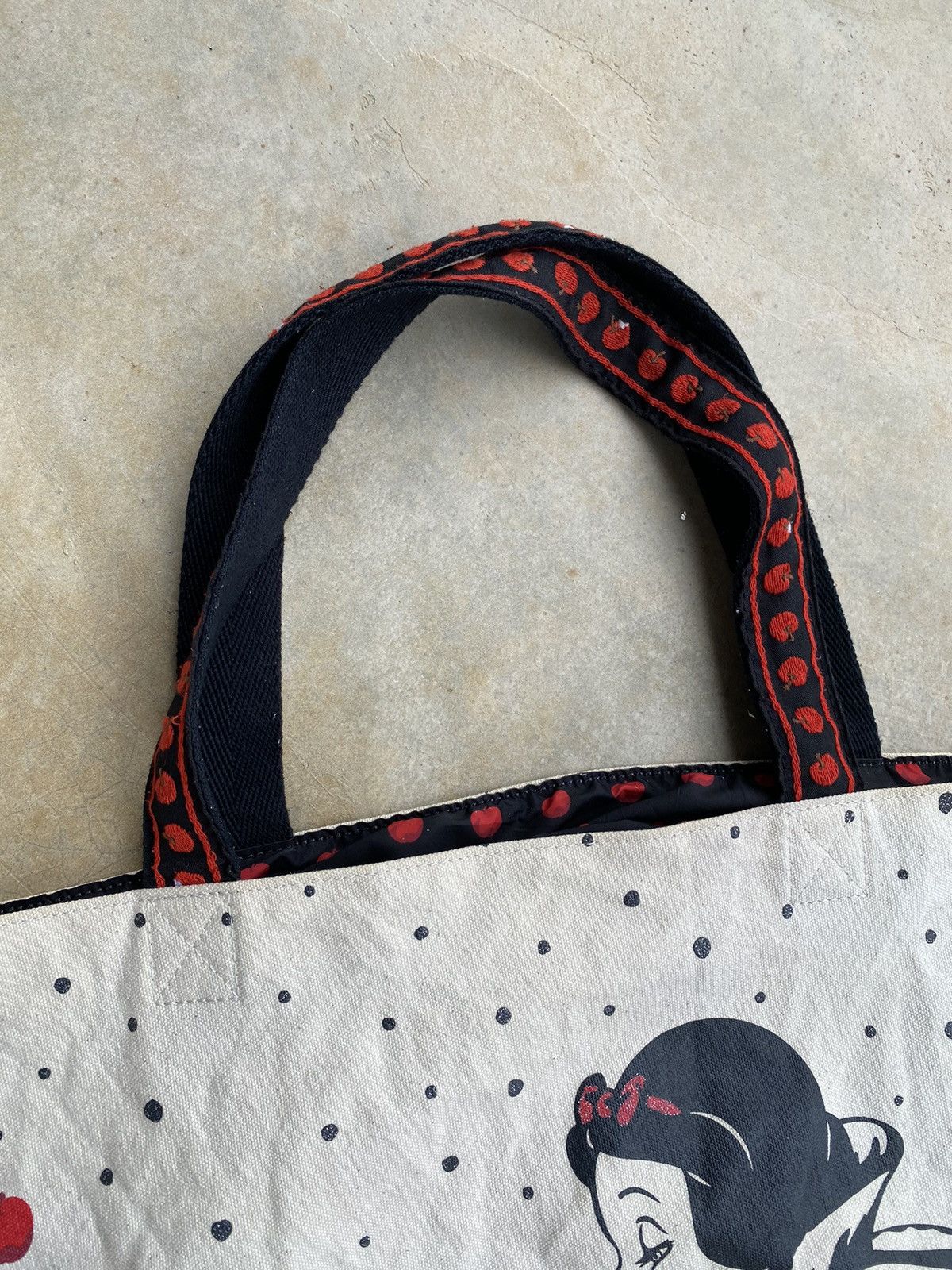 Disney Vintage Disney Snow White and the Seven Dwarfs Tote Bag Size ONE SIZE - 4 Thumbnail