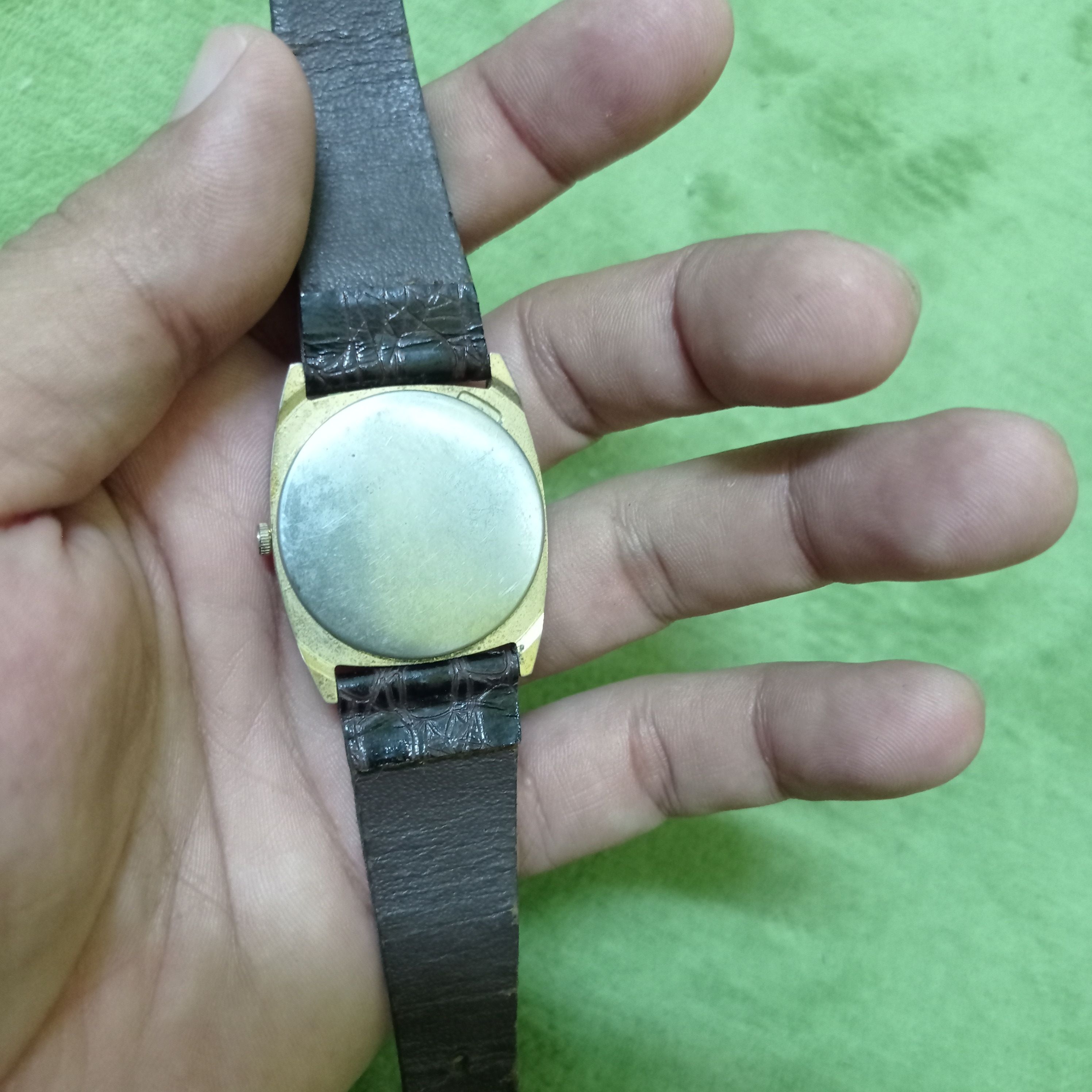 Japanese Brand 💥OFFER PRICE 💥Retro old watch by Voken Japan brand Size ONE SIZE - 17 Thumbnail