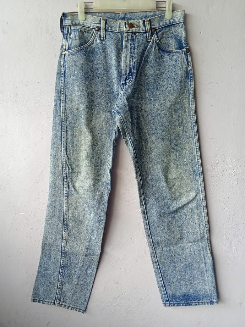 Vintage Wrangler Acid Wash Distressed Straight Leg Denim
