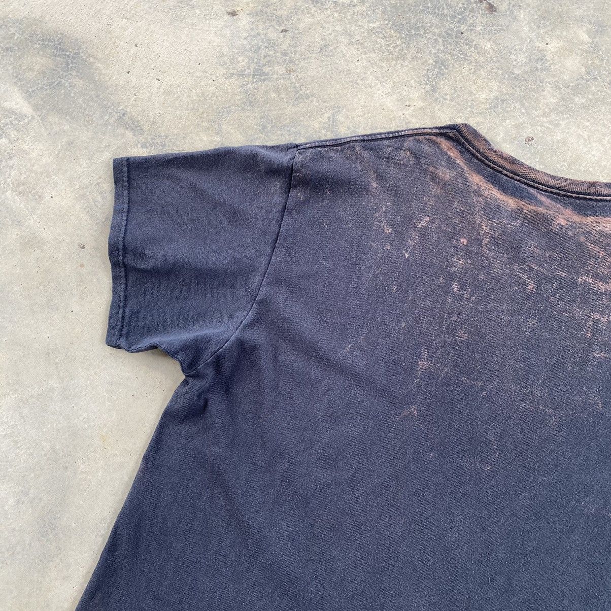 Vintage Vintage Y2k The Interview Movie Distressed Tees Size US L / EU 52-54 / 3 - 11 Thumbnail
