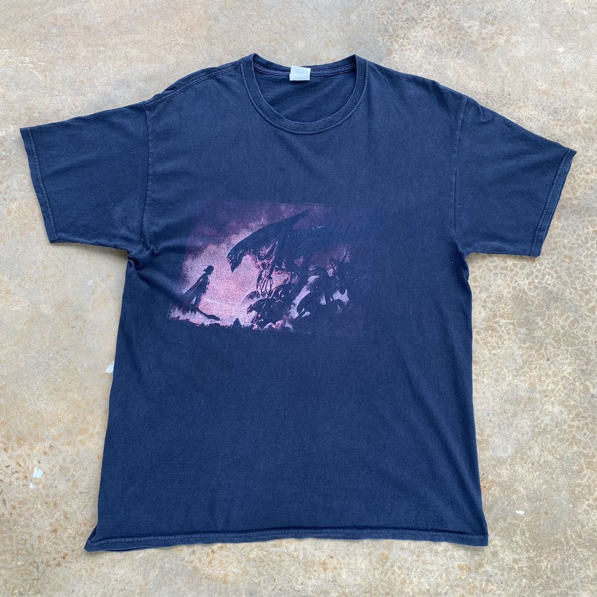 Vintage Vintage Alien Movie Distressed Tees Size US M / EU 48-50 / 2 - 1 Thumbnail