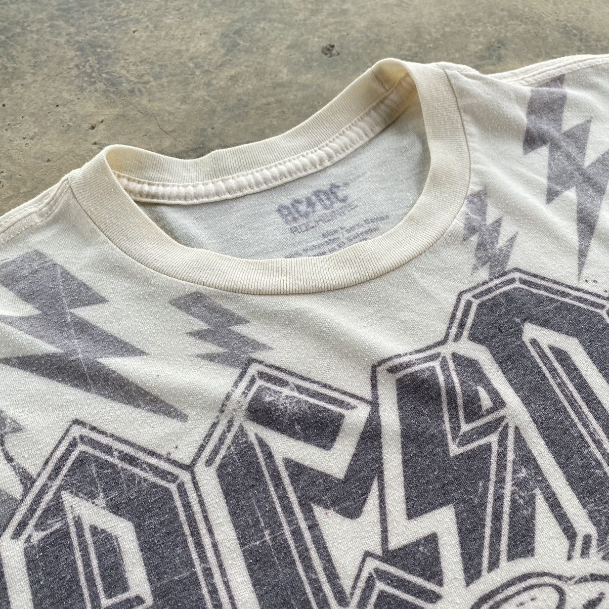 Band Tees Vintage Acdc Over Print Band Tshirt Size US L / EU 52-54 / 3 - 4 Thumbnail
