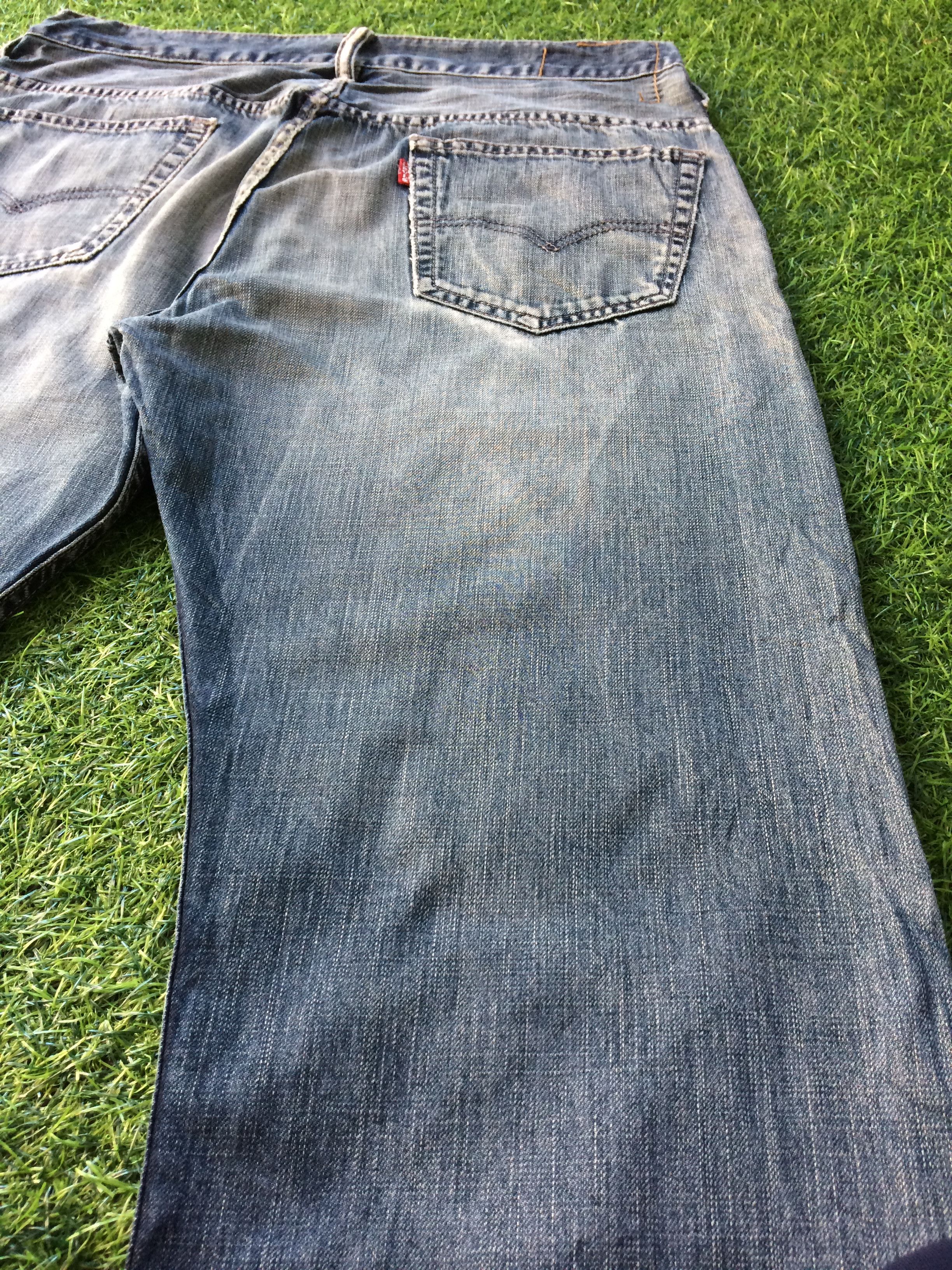Levi's Distressed Levi's 569 Loose Straight Fit Jeans #B-978 Size US 35 - 8 Thumbnail