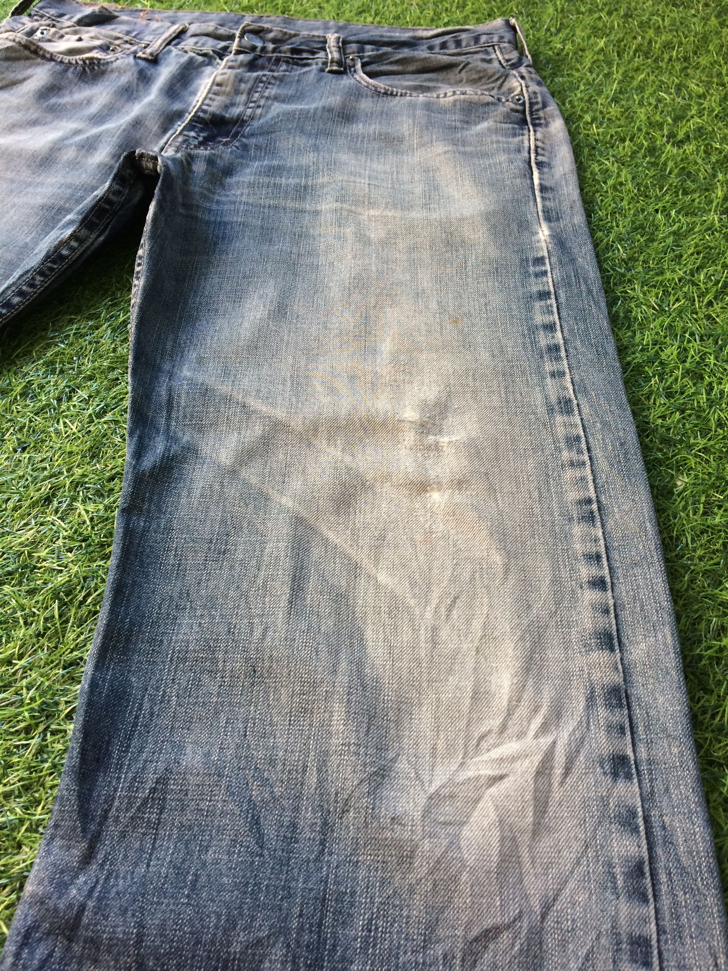 Levi's Distressed Levi's 569 Loose Straight Fit Jeans #B-978 Size US 35 - 7 Thumbnail