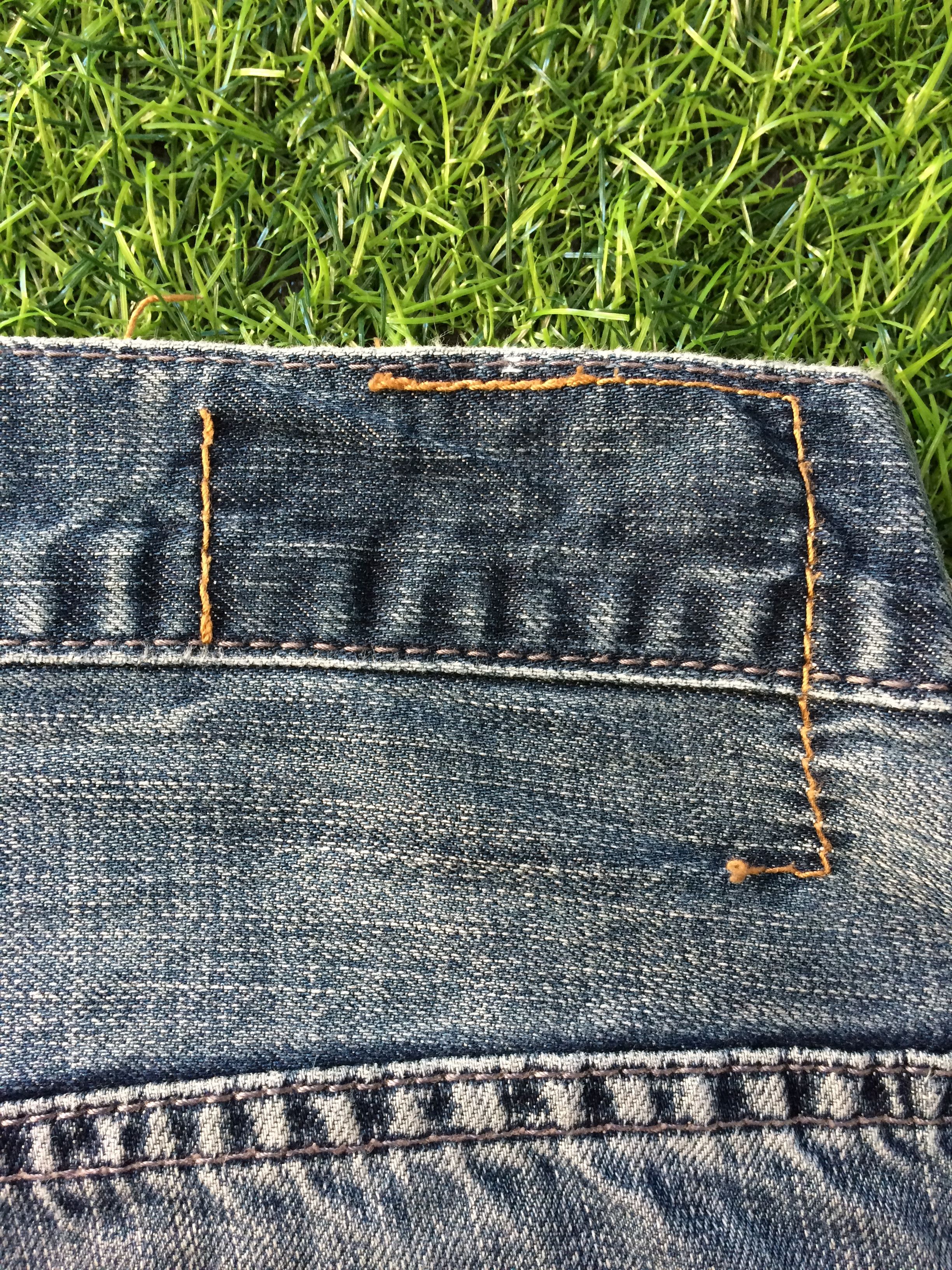 Levi's Distressed Levi's 569 Loose Straight Fit Jeans #B-978 Size US 35 - 11 Thumbnail