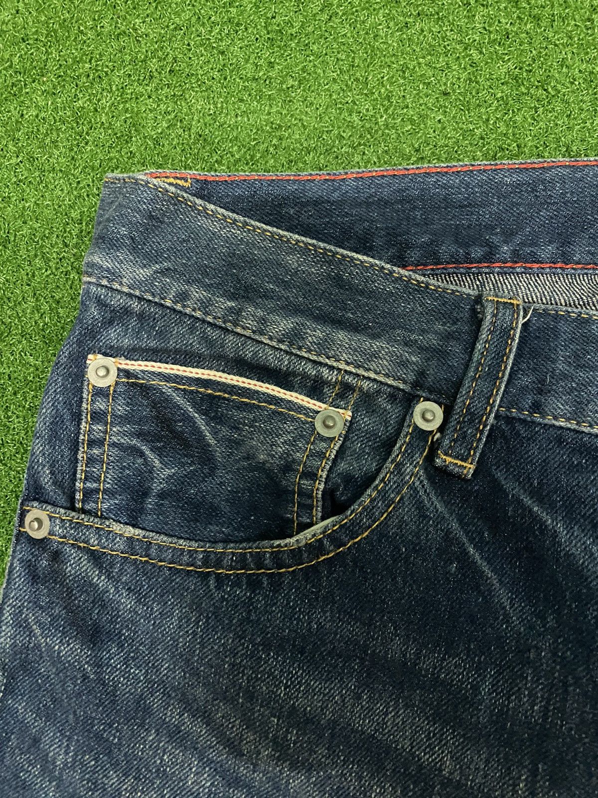 Japanese Brand DISTRESSED GLOBAL WORK SELVAGE DENIM SIZE 30 Size US 30 / EU 46 - 5 Thumbnail