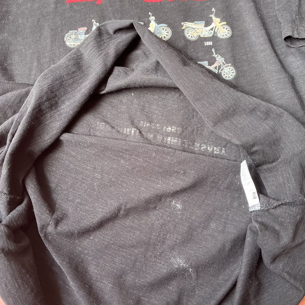 GU × Honda × Japanese Brand Honda Super Cub 100 Million Anniversary TShirt Size US XL / EU 56 / 4 - 16 Thumbnail