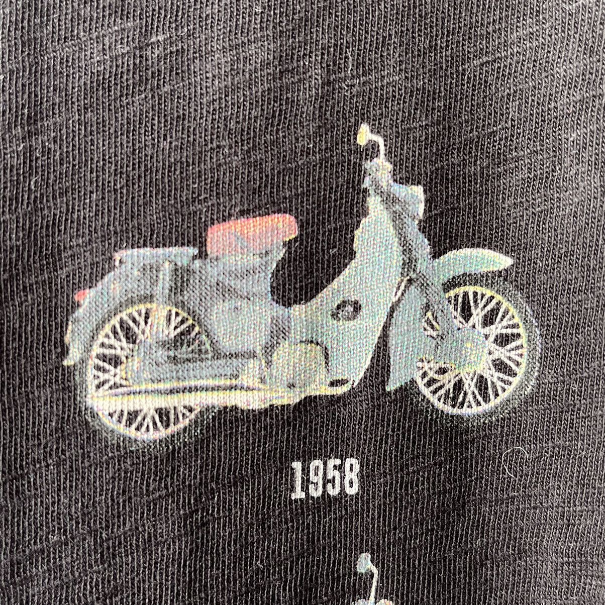 GU × Honda × Japanese Brand Honda Super Cub 100 Million Anniversary TShirt Size US XL / EU 56 / 4 - 9 Thumbnail