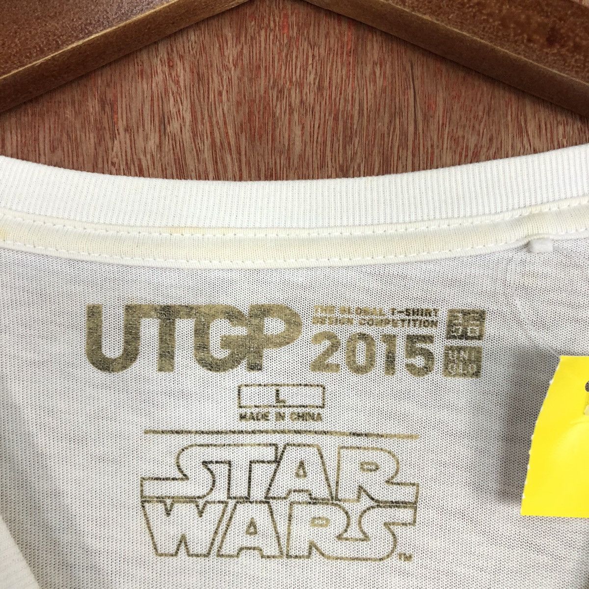 Star Wars DL Star Wars X uniqlo White Short Sleeve Tshirt #2059 Size US M / EU 48-50 / 2 - 10 Thumbnail
