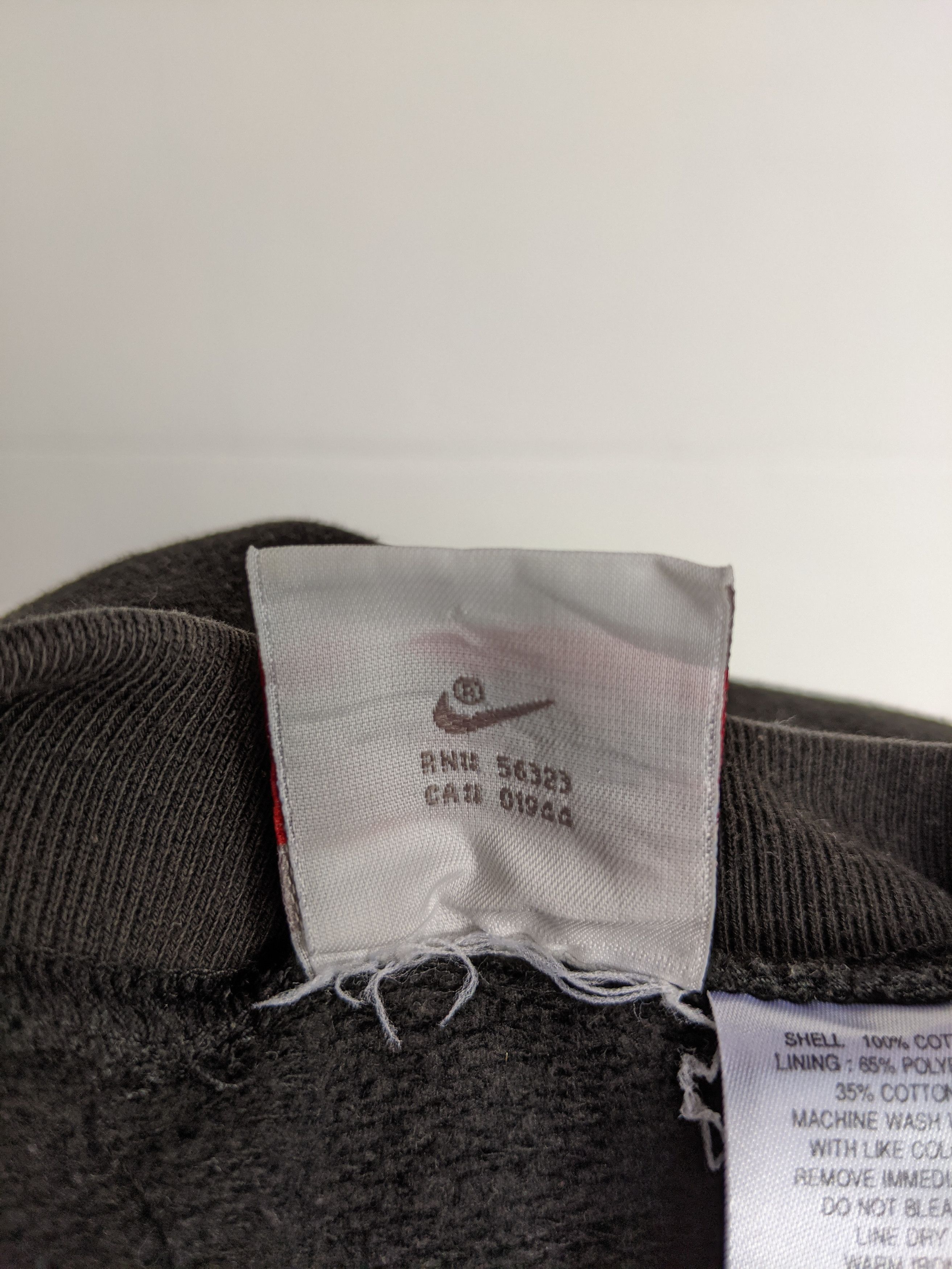 Nike × Vintage Vintage Y2K Nike Embroidery Swoosh Sweatshirt Size US L / EU 52-54 / 3 - 5 Thumbnail