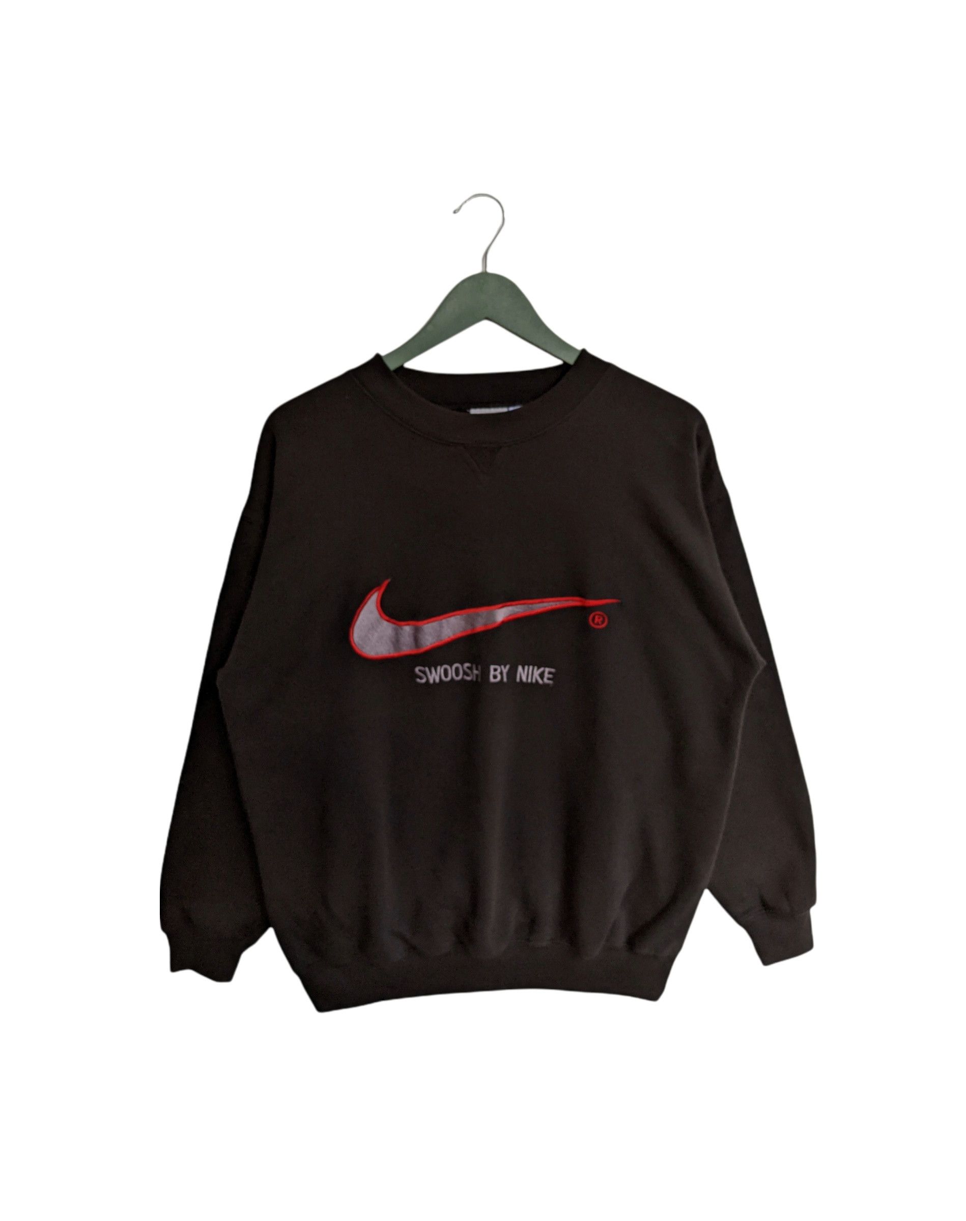 Nike × Vintage Vintage Y2K Nike Embroidery Swoosh Sweatshirt Size US L / EU 52-54 / 3 - 1 Thumbnail