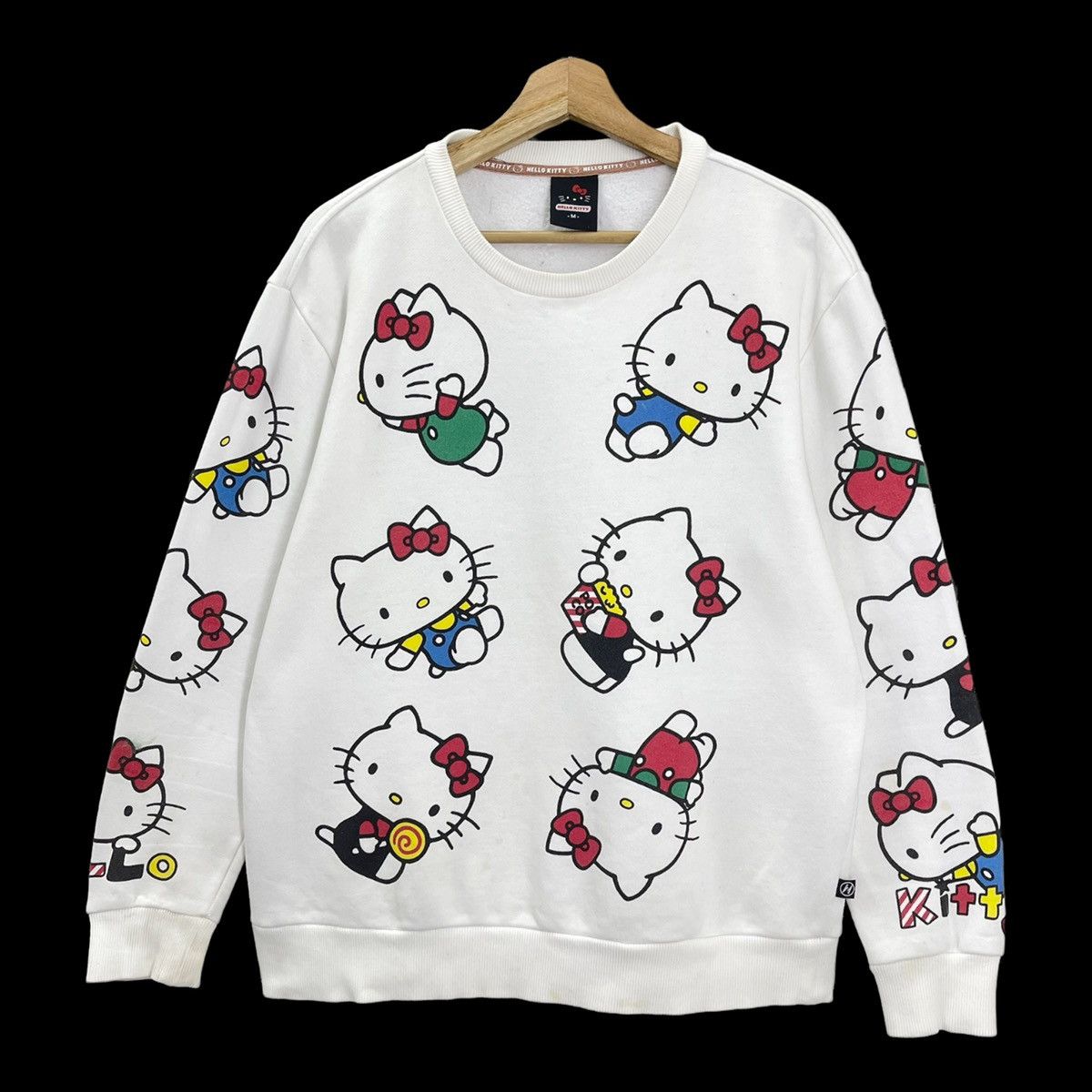 Japanese Brand RARE!! Hello Kitty Over Print Crewneck Hoodies Size M Size US M / EU 48-50 / 2 - 3 Thumbnail