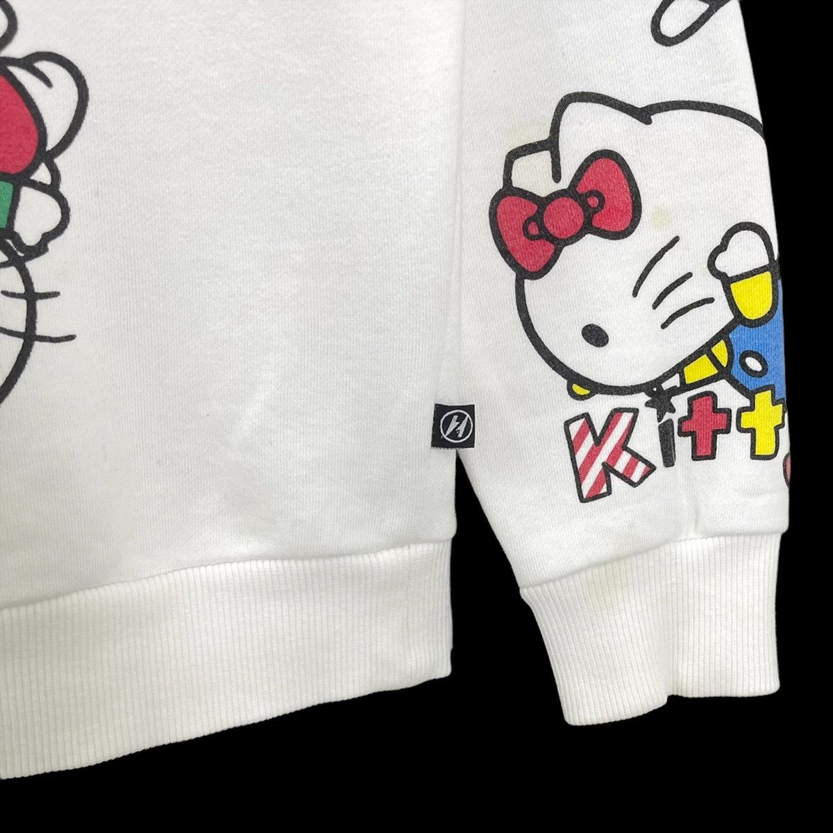 Japanese Brand RARE!! Hello Kitty Over Print Crewneck Hoodies Size M Size US M / EU 48-50 / 2 - 5 Thumbnail