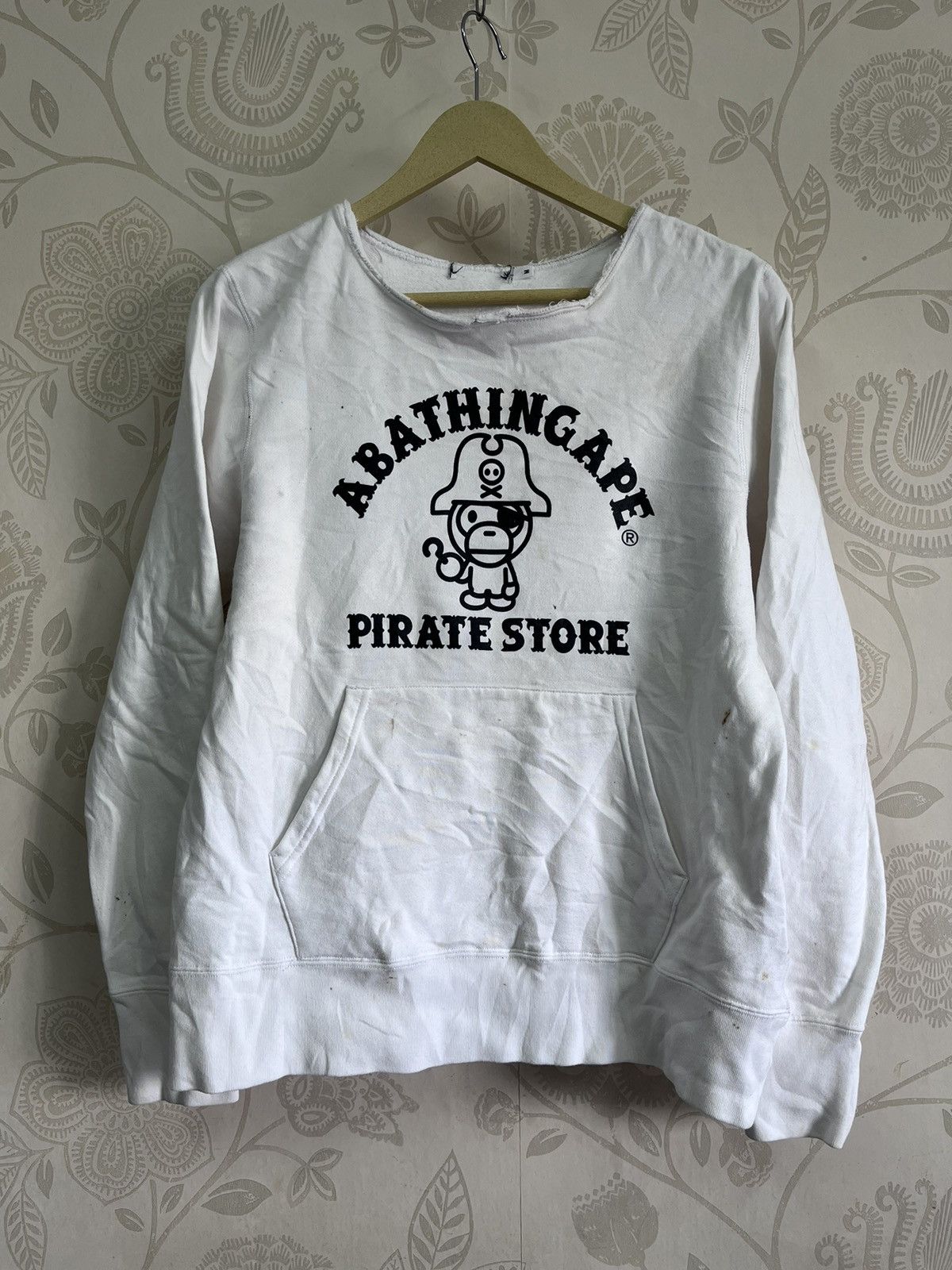 Bape Baby Milo BAPE Pirate Store Sweatshirt Nigo Japan Size US M / EU 48-50 / 2 - 21 Thumbnail