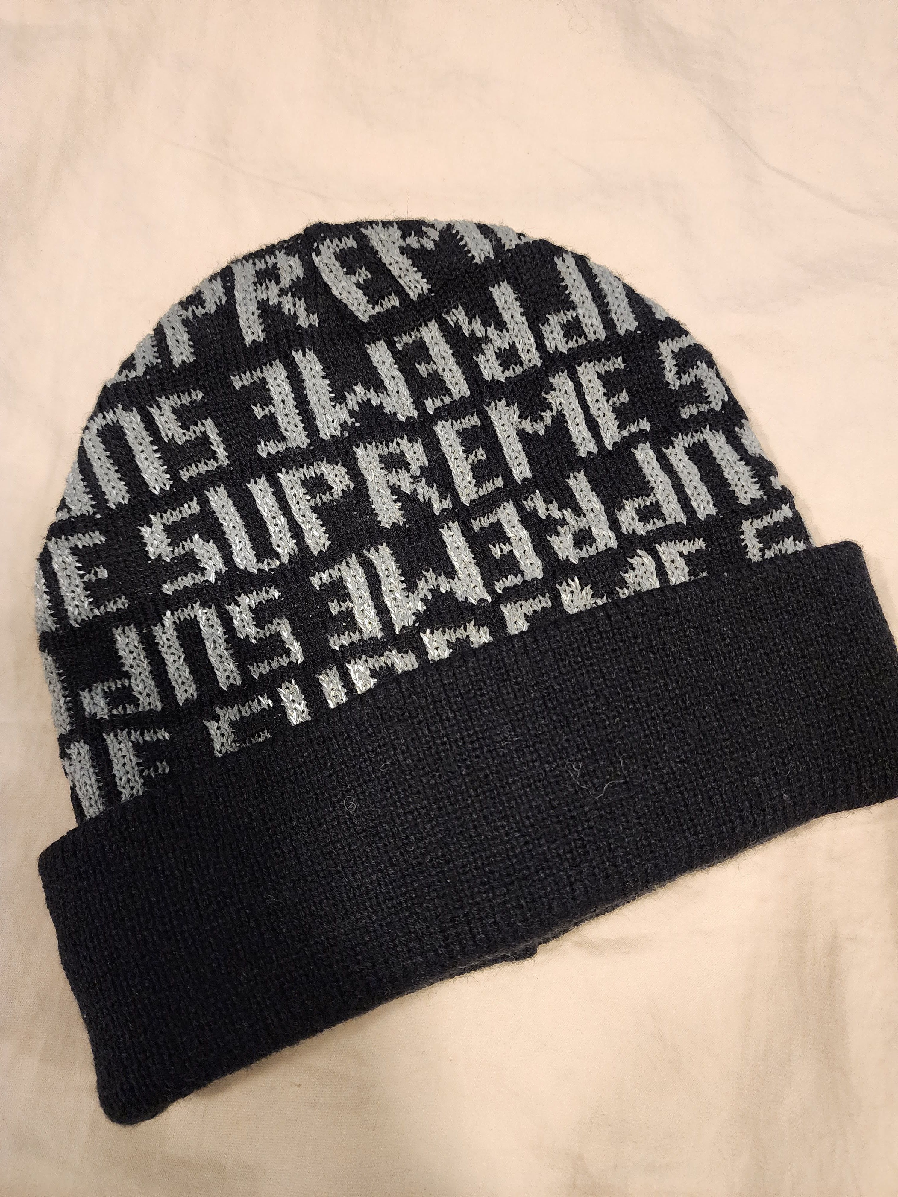 Supreme × Vintage Supreme reflective all over embroidered Toque Size ONE SIZE - 1 Thumbnail