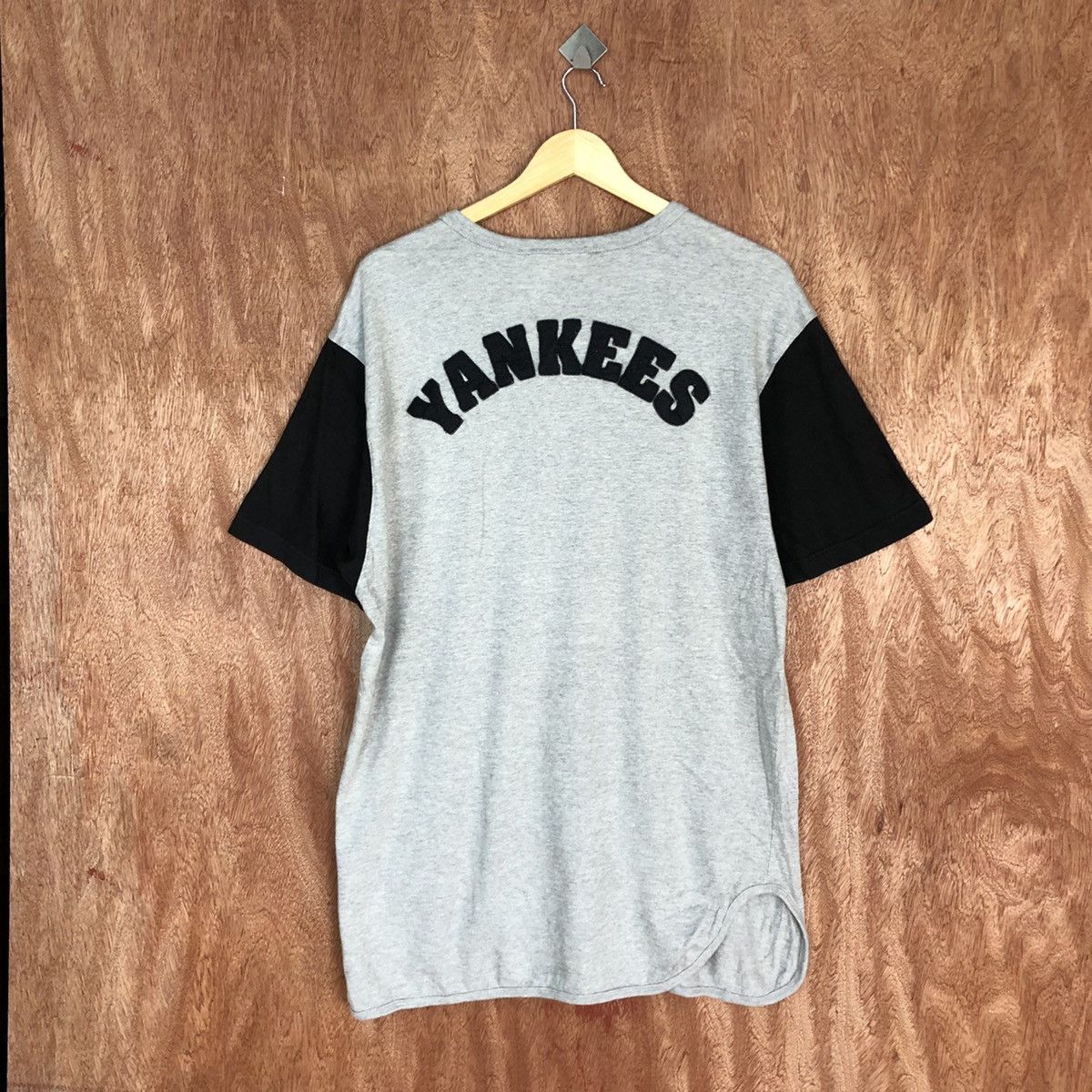 New York Yankees DLL Cooperstown new york yankees Grey NY Tshirt #2052 Size US L / EU 52-54 / 3 - 12 Thumbnail