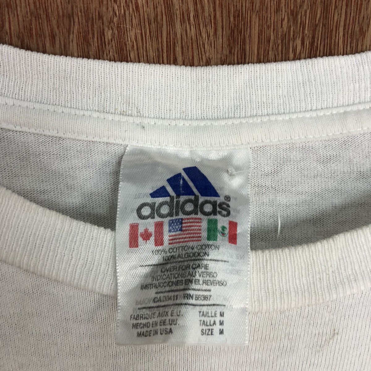 Adidas DL Adidas Vintage made in USA White Big Logo Tshirt #2057 Size US L / EU 52-54 / 3 - 9 Thumbnail
