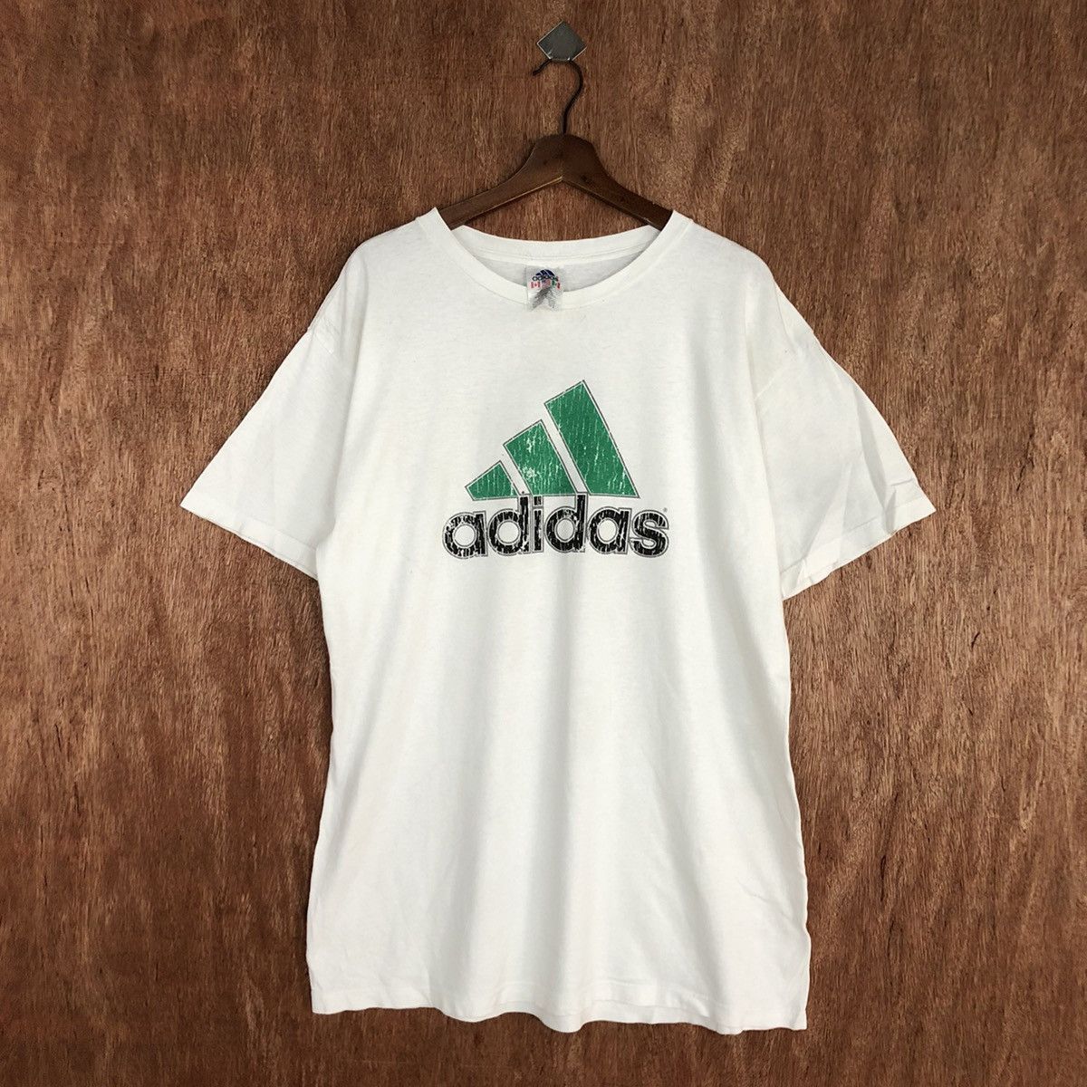 Adidas DL Adidas Vintage made in USA White Big Logo Tshirt #2057 Size US L / EU 52-54 / 3 - 3 Thumbnail