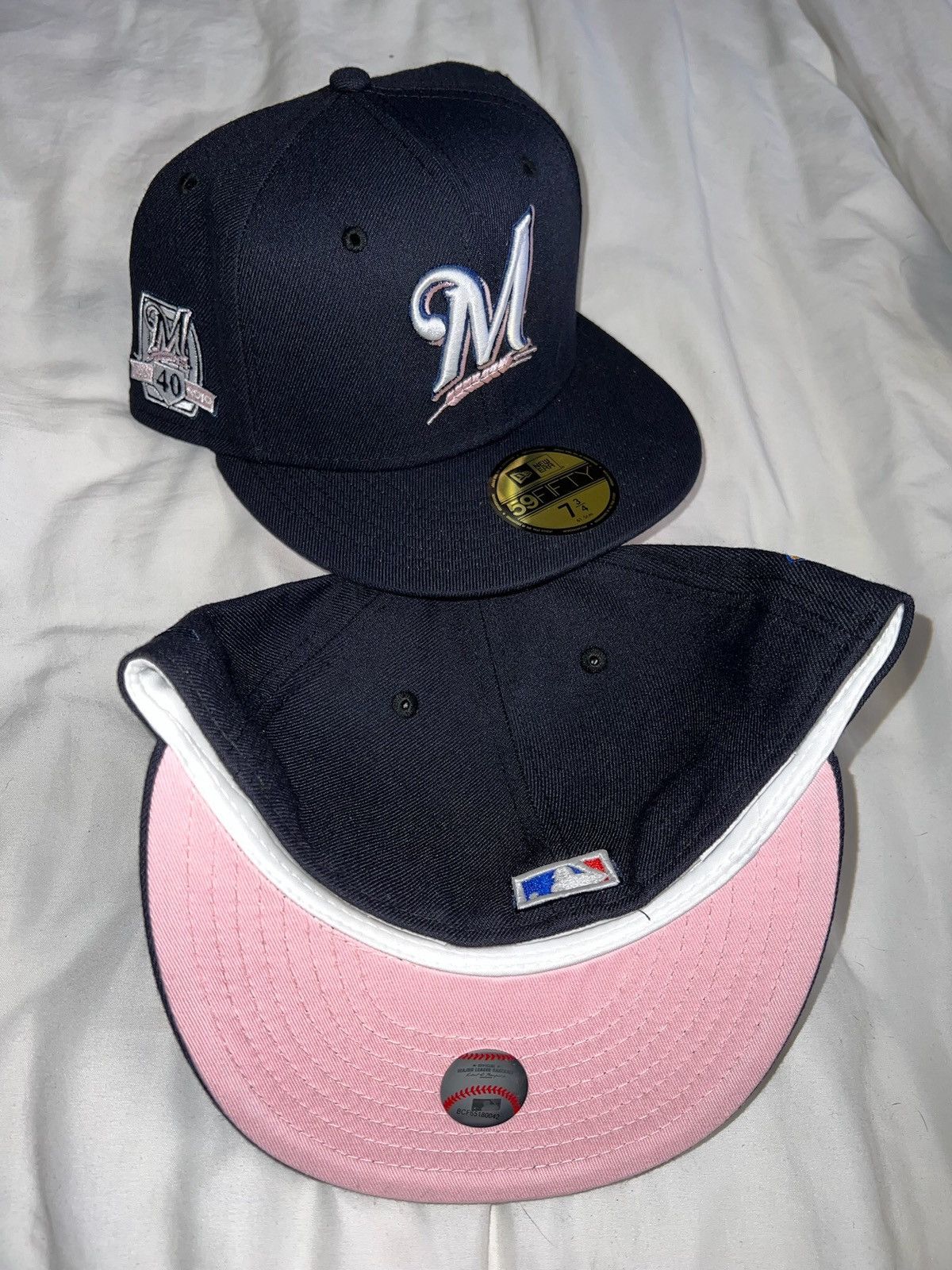 New Era Exclusive Milwaukee Brewers Fitted Navy Blue Pink Brim 7 3/4 Size ONE SIZE - 3 Thumbnail
