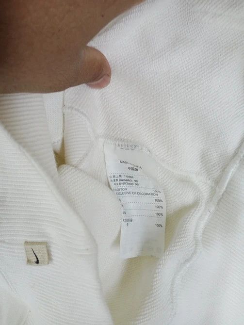 Nike Vintage Nike Hoodie Sweatshirt Embroidered Small Logo Size US M / EU 48-50 / 2 - 7 Thumbnail