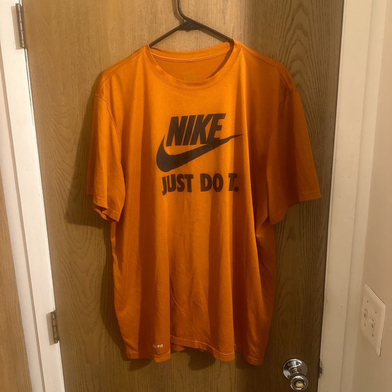 mens nike t shirt xl