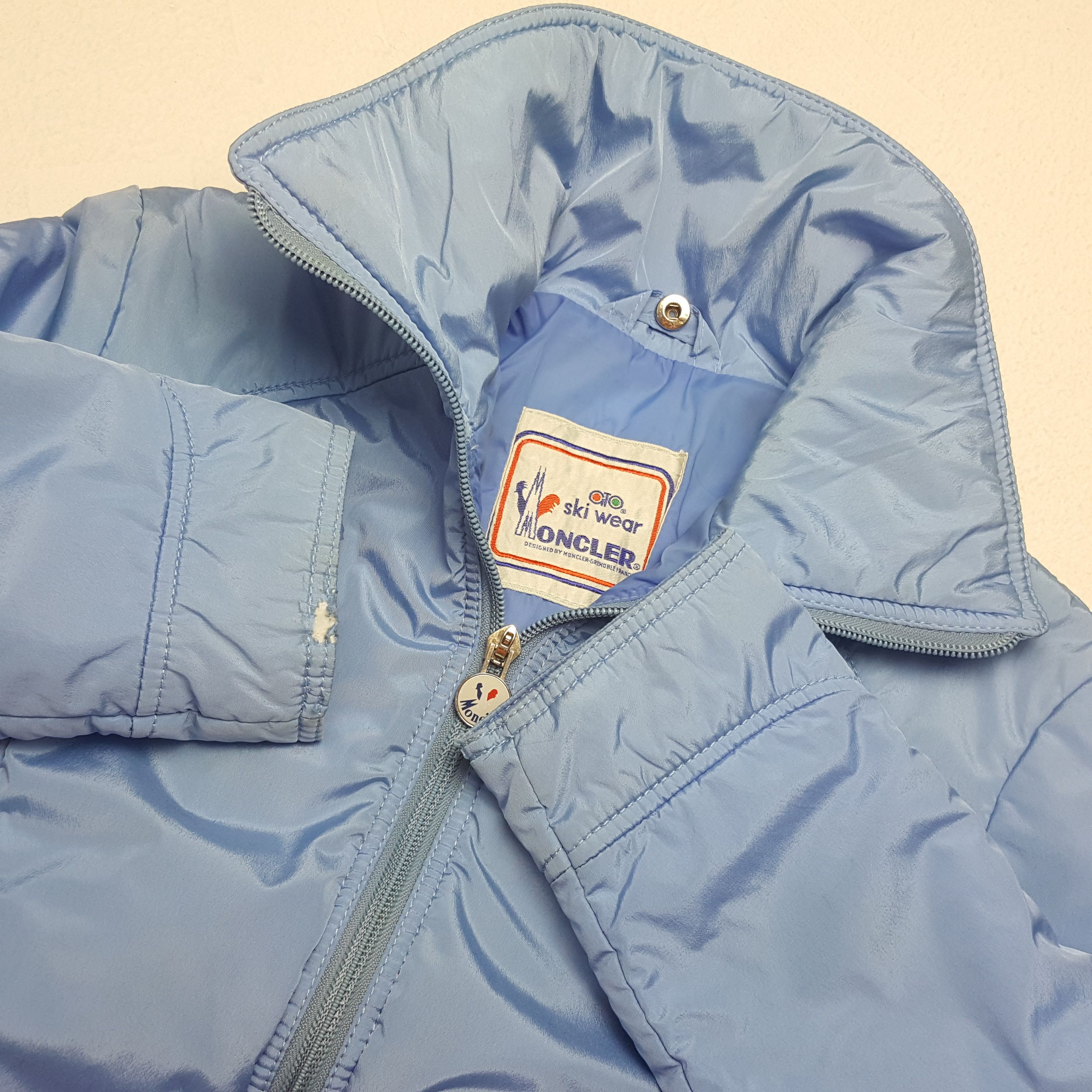 Moncler × Vintage Vintage MONCLER Italian Designer Puffer Jacket For Women's Size XS / US 0-2 / IT 36-38 - 9 Thumbnail