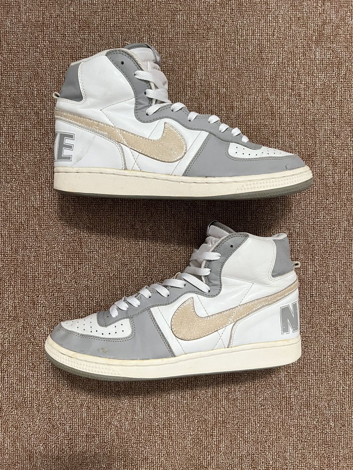 Nike × Vintage Vintage Nike Terminator High White Medium Grey 2004 Size US 10 / EU 43 - 2 Thumbnail