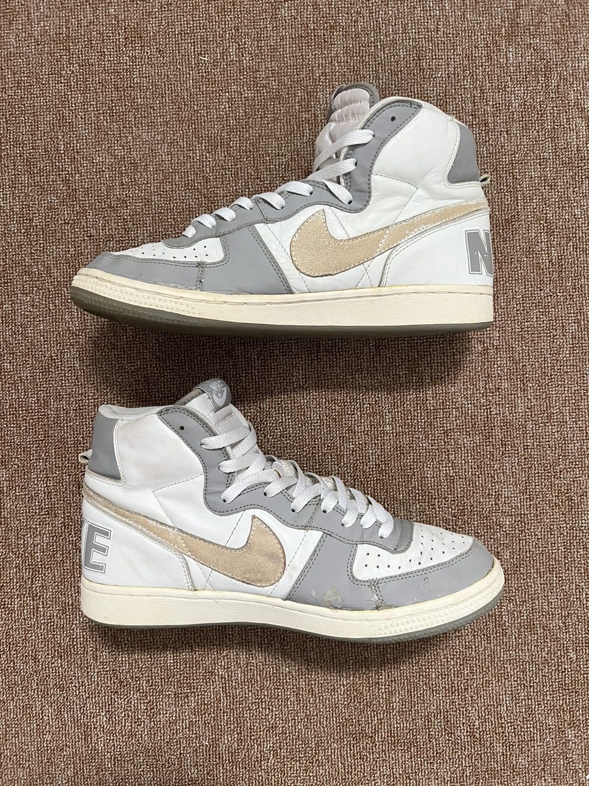 Nike × Vintage Vintage Nike Terminator High White Medium Grey 2004 Size US 10 / EU 43 - 3 Thumbnail