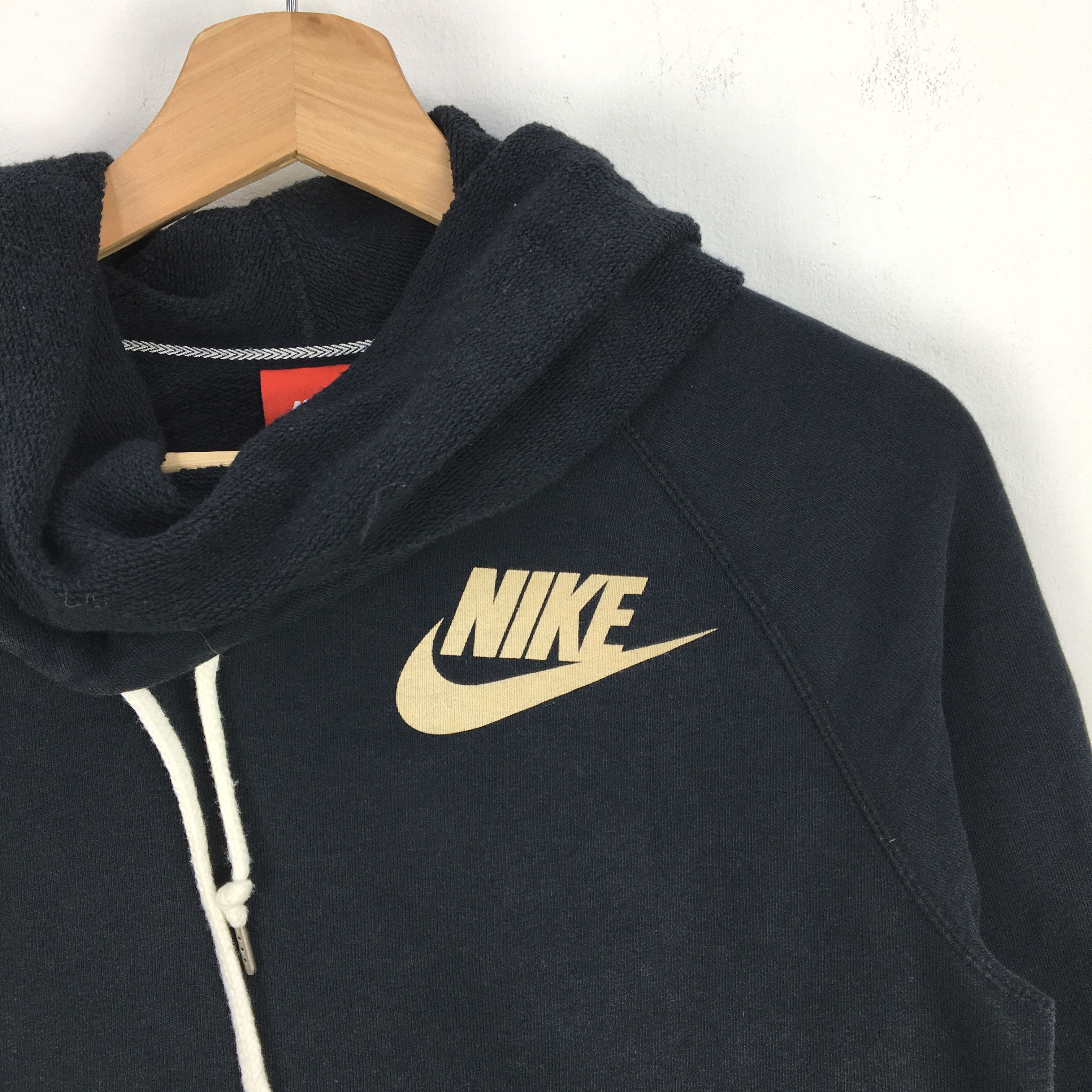 Vintage Vintage Nike Hoodies Sweater Nike Swoosh Sweatshirt Size US M / EU 48-50 / 2 - 4 Thumbnail