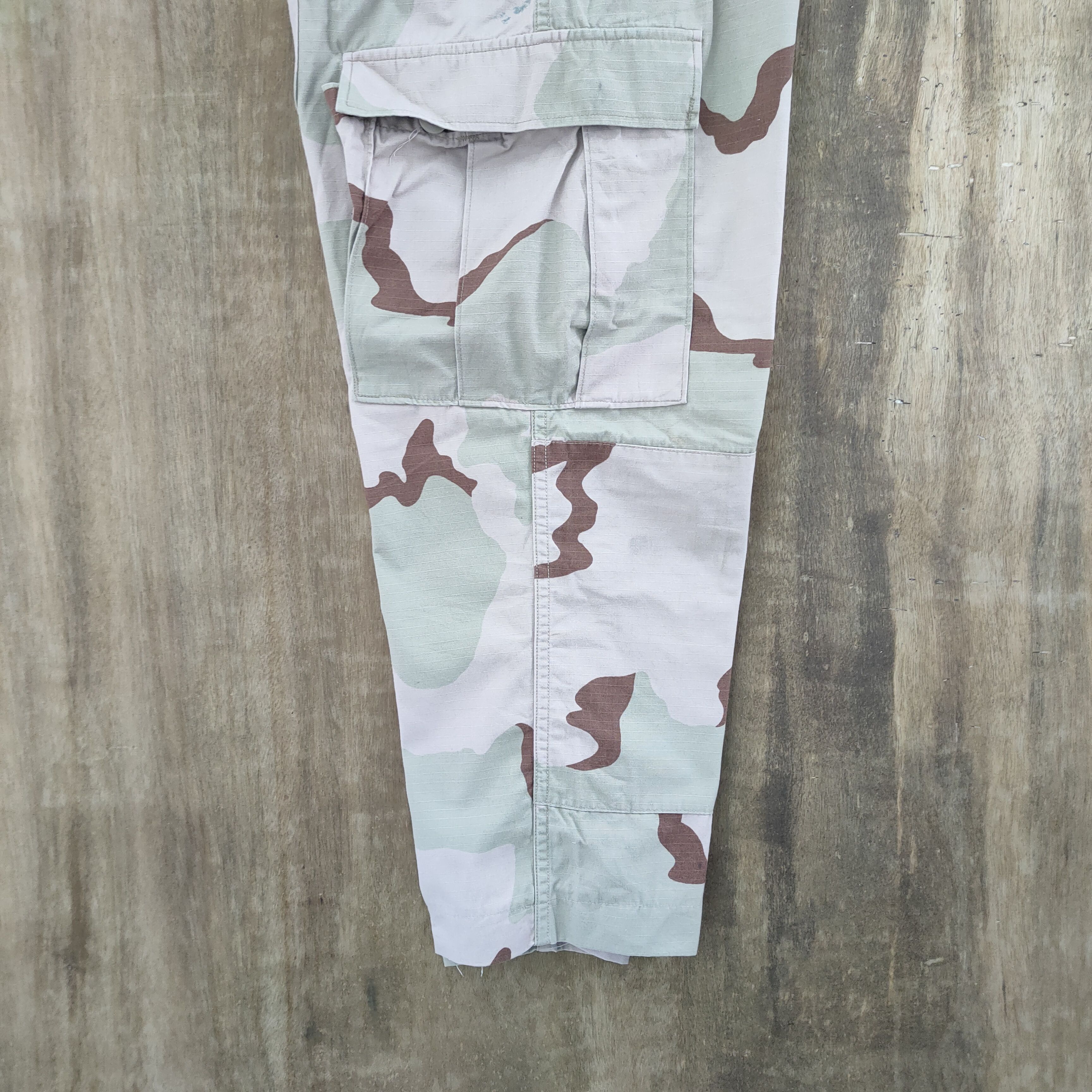 Army Of Me VINTAGE MILITARY CAMO BAGGY CARGO PANTS Size US 30 / EU 46 - 9 Thumbnail