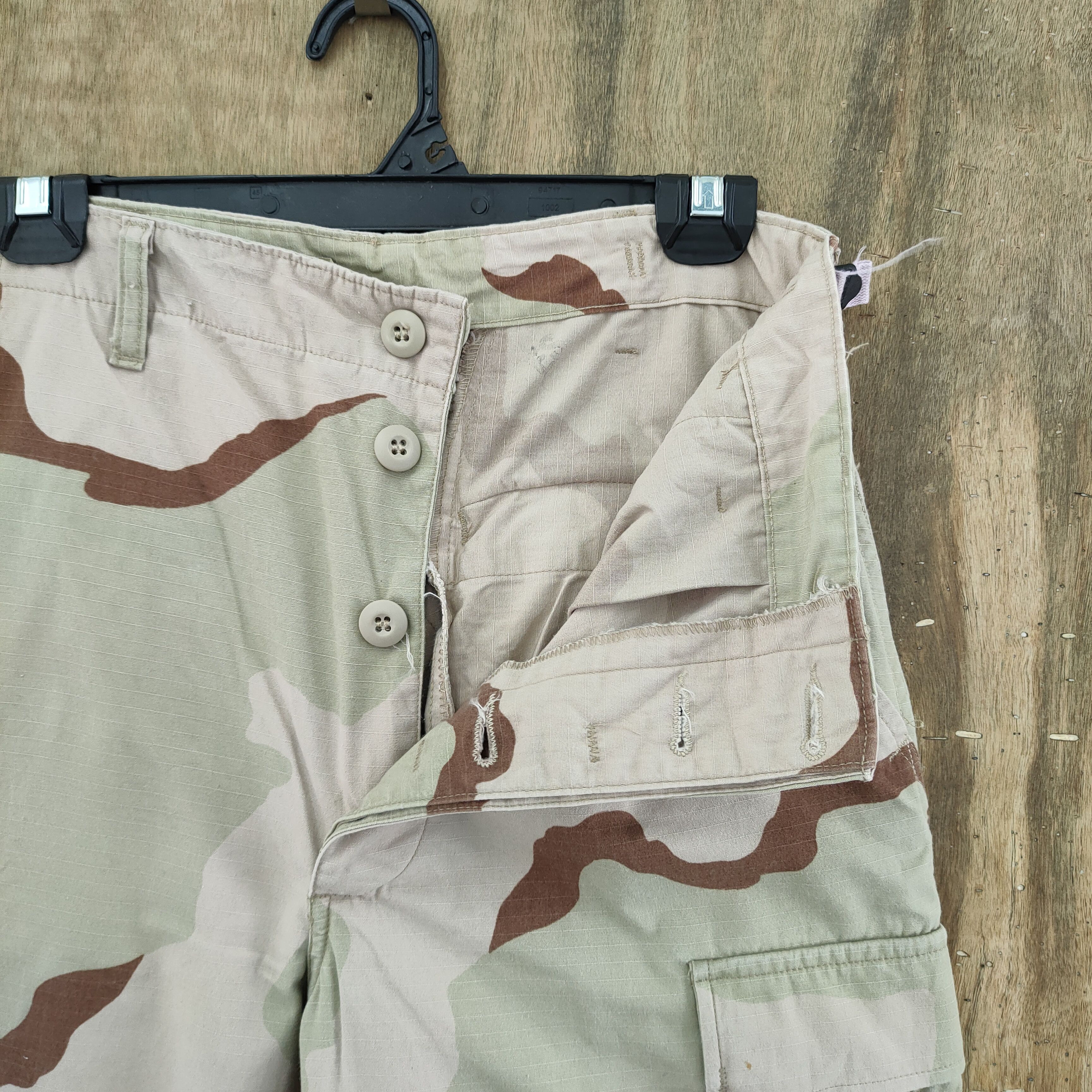 Army Of Me VINTAGE MILITARY CAMO BAGGY CARGO PANTS Size US 30 / EU 46 - 4 Thumbnail