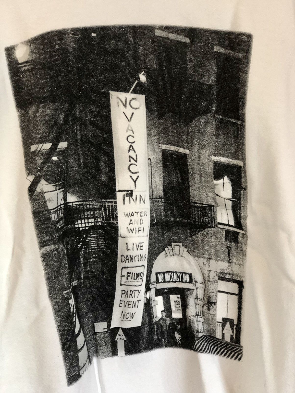 No Vacancy Inn No Vacancy Inn Tokyo 2019 water and wi-fi crewneck Size US XXL / EU 58 / 5 - 3 Thumbnail