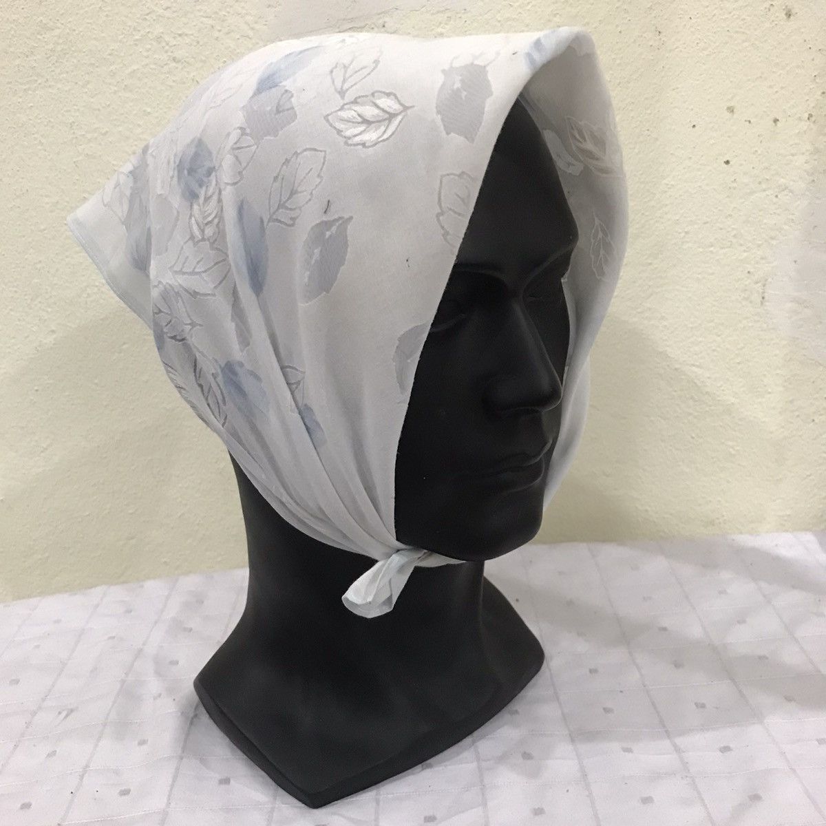 Carven Carven Scarf/Handkerchief/Neckerchief/Pocket Square Size ONE SIZE - 7 Thumbnail