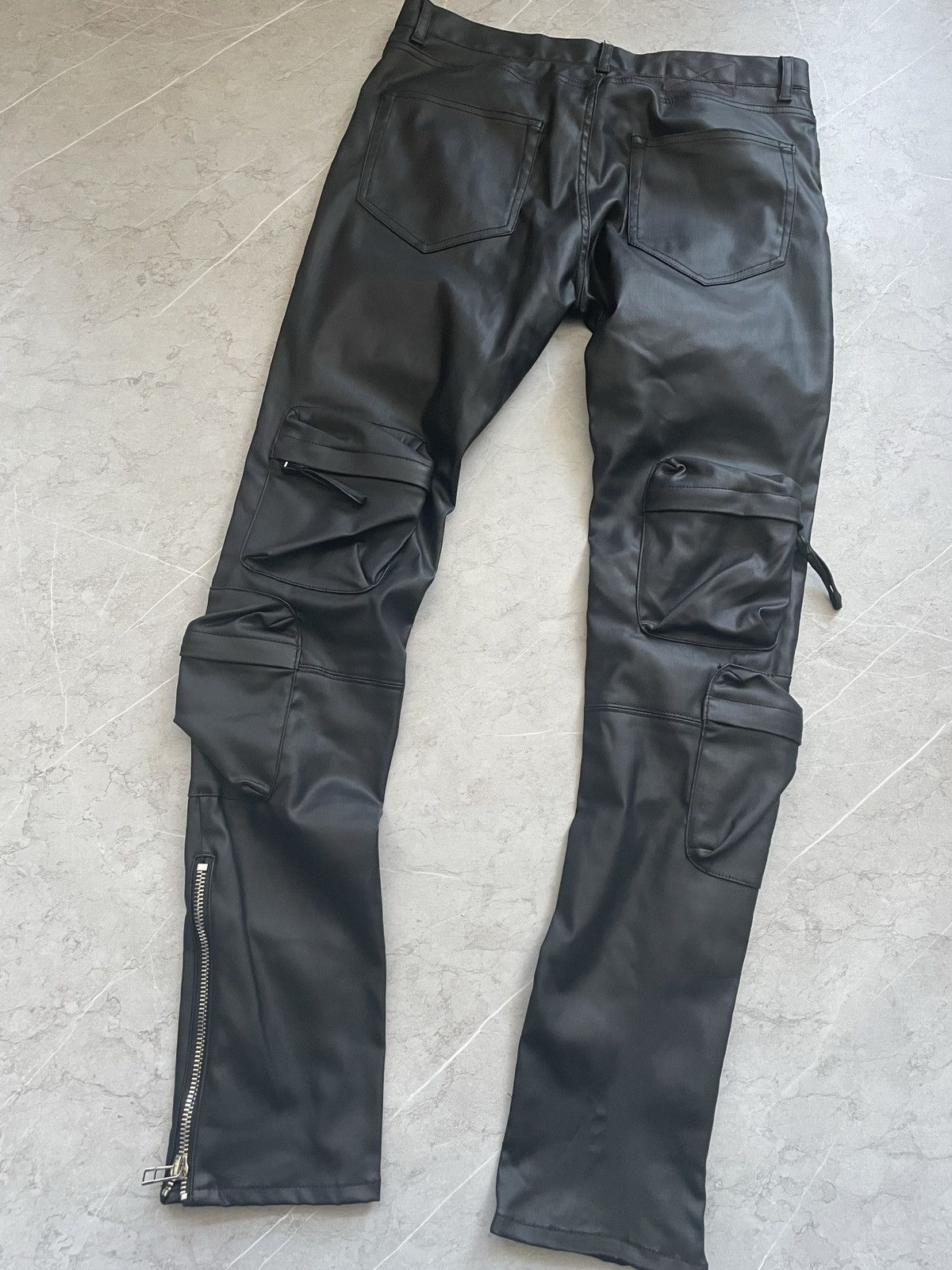 Japanese Brand mlvince type2 parachute slim cargo pants M Size US 31 - 10 Thumbnail