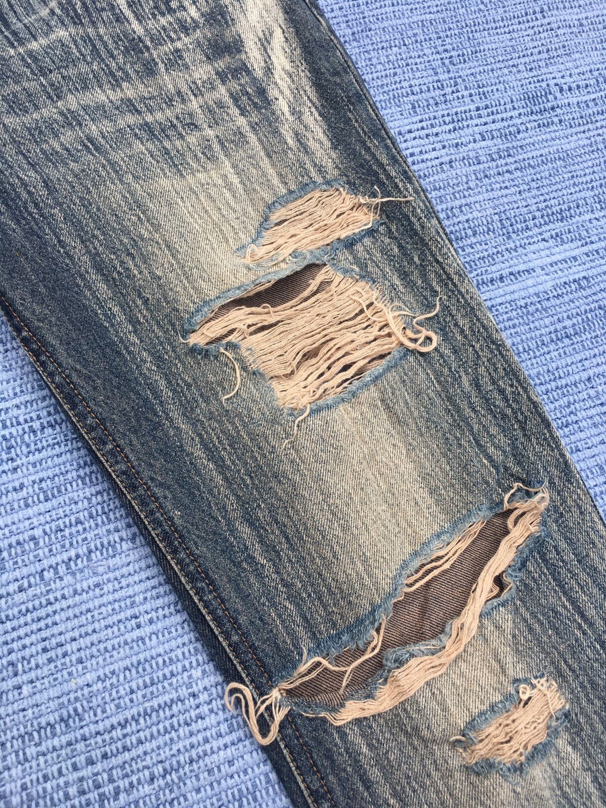 Japanese Brand ripped jeans Size US 30 / EU 46 - 6 Thumbnail