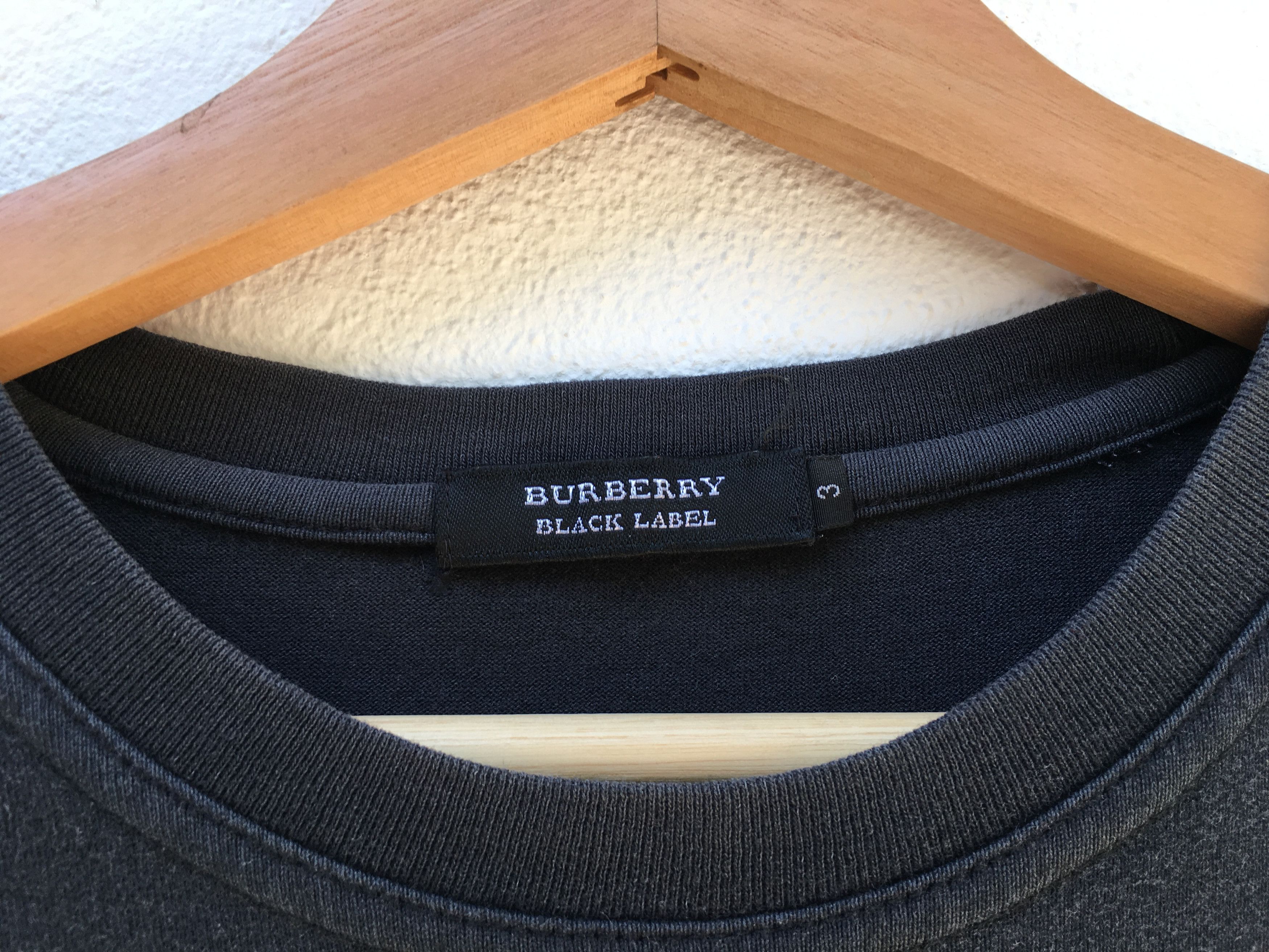 Burberry Vintage BURBERRY BLACK LABEL nice design t-shirt Size US M / EU 48-50 / 2 - 13 Thumbnail