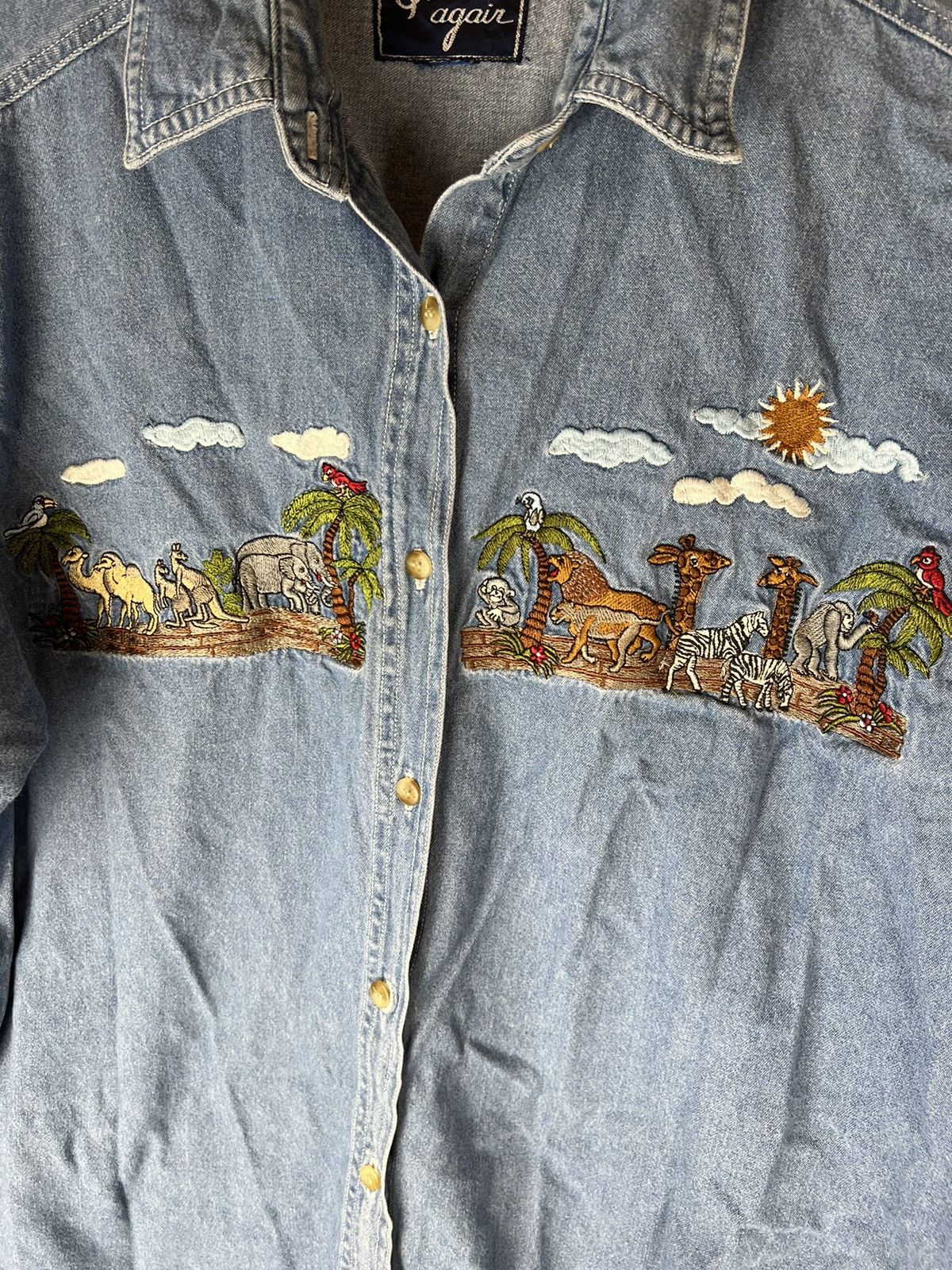 Vintage Vintage Y2K Womens Quizz Again Animal Denim Button Up Shirt Size L / US 10 / IT 46 - 2 Thumbnail