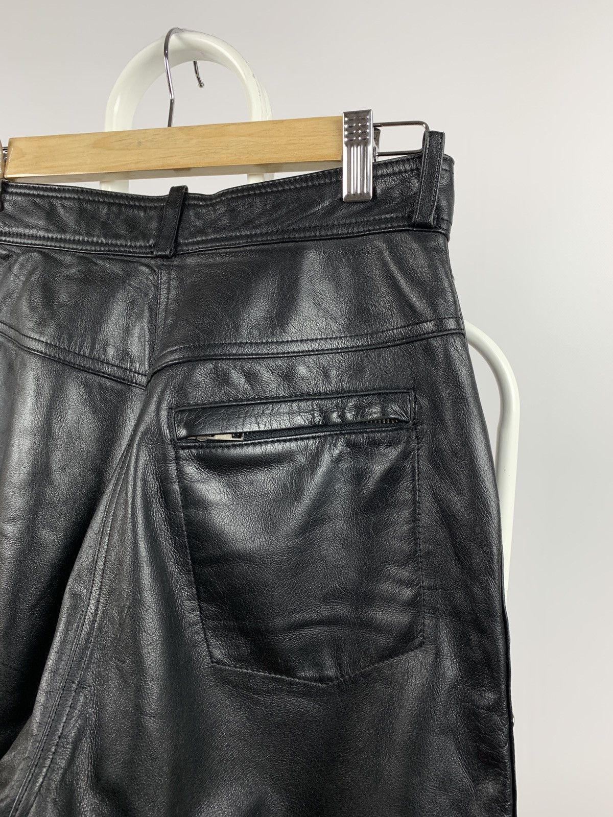 Genuine Leather Women’s Vintage Harley Davidson Leather Pants Size 30" / US 8 / IT 44 - 15 Thumbnail