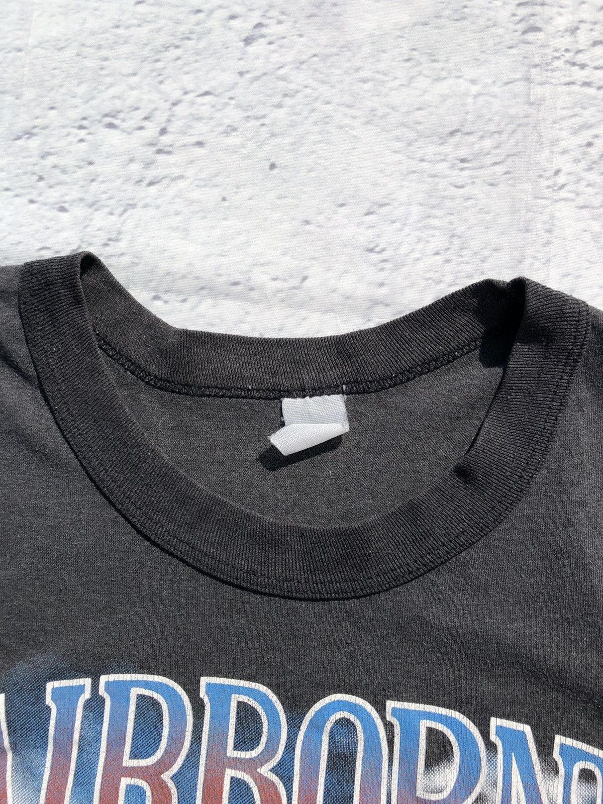 Vintage Vintage 1988 Airborne All The Way Army Faded Black Tee Size US XL / EU 56 / 4 - 7 Thumbnail