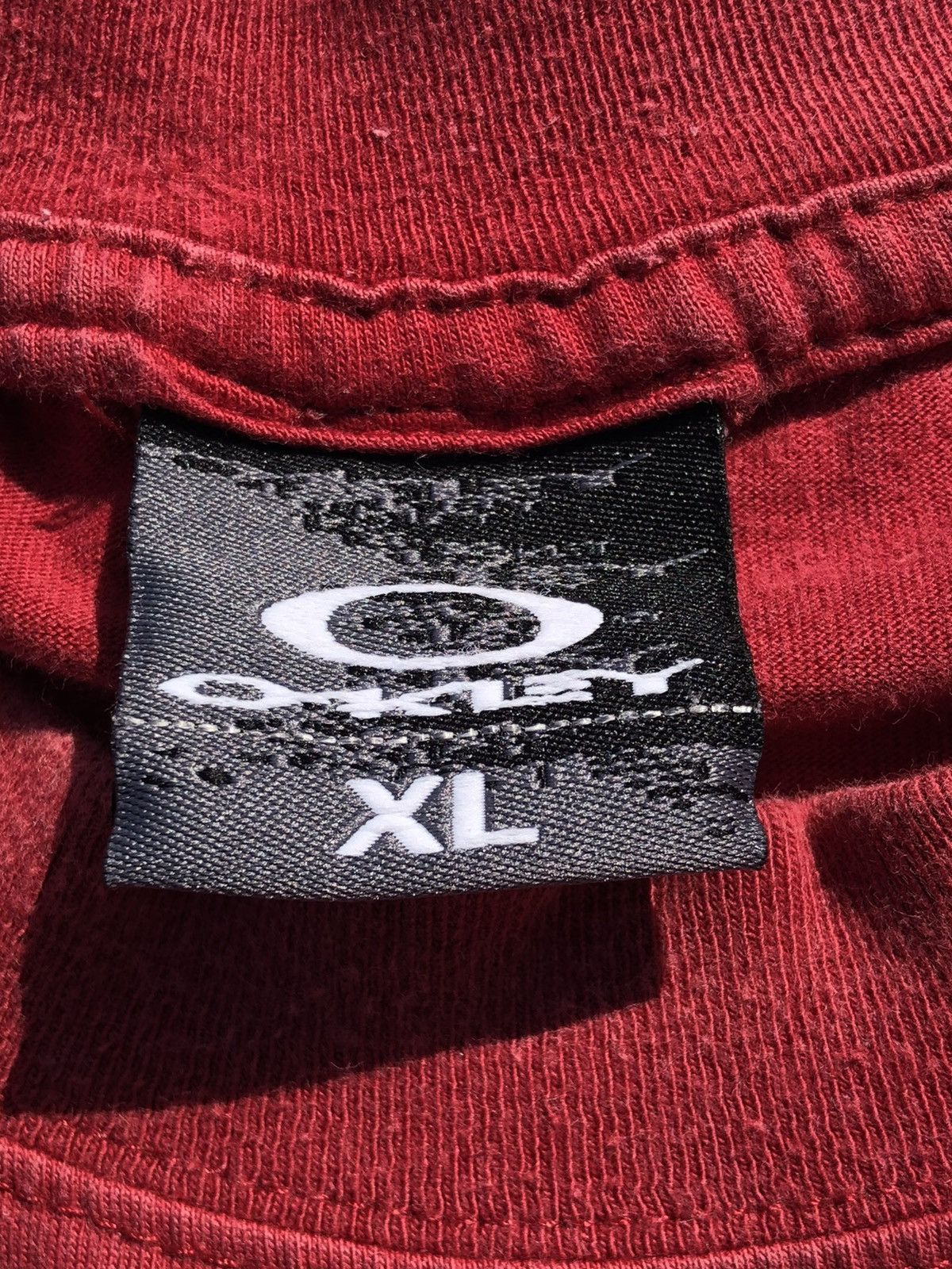 Oakley Vintage 90s Oakley Red Tee (Surf Style Surfing Skateboards) Size US XL / EU 56 / 4 - 8 Thumbnail