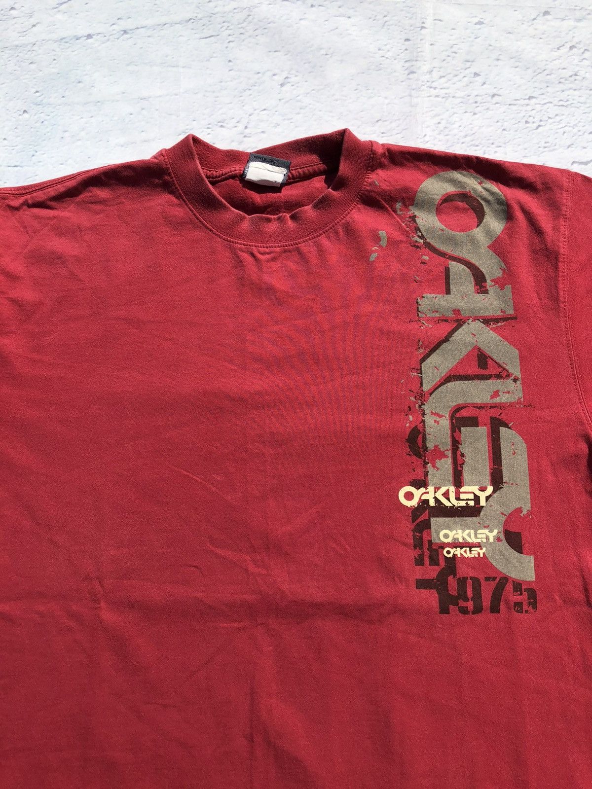 Oakley Vintage 90s Oakley Red Tee (Surf Style Surfing Skateboards) Size US XL / EU 56 / 4 - 2 Thumbnail