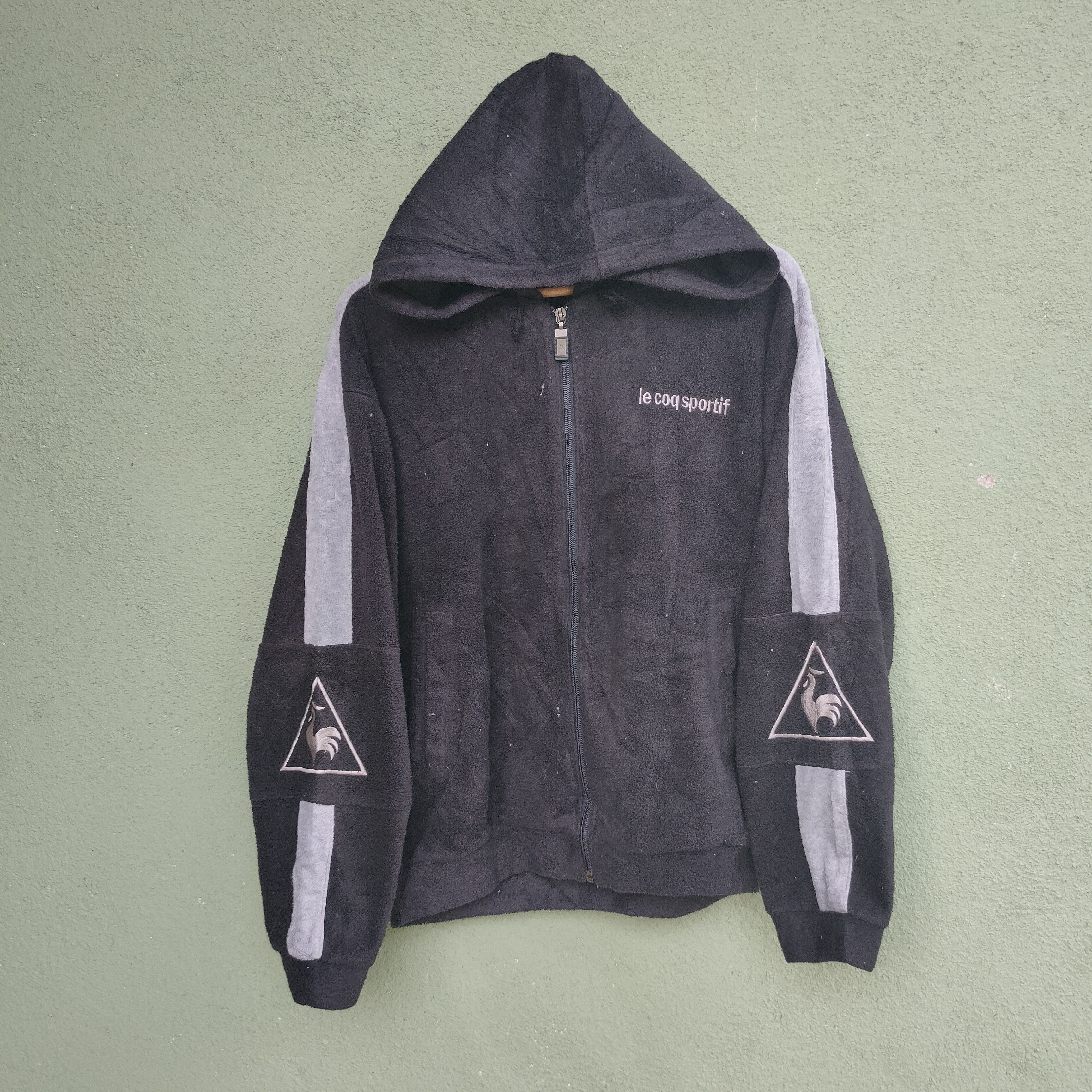 Le Coq Sportif Vintage Le Coq Sportif Embroidery Small Logo Fleece Sweater Size US L / EU 52-54 / 3 - 1 Thumbnail