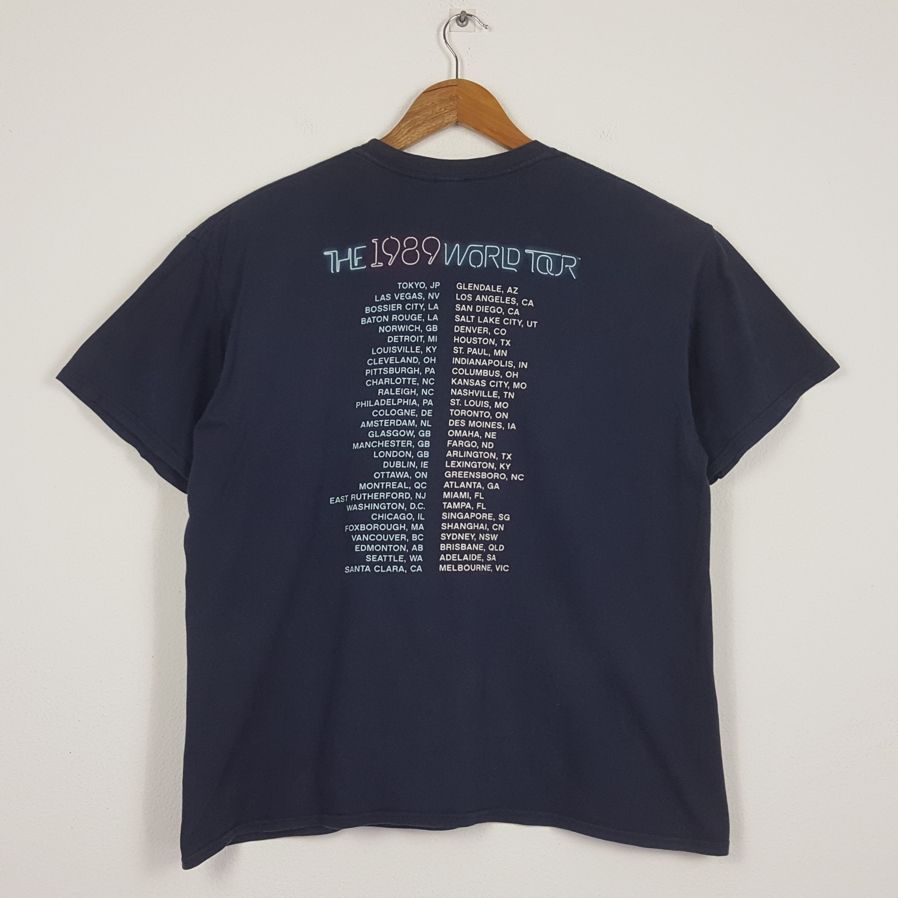 Band Tees × Vintage Vintage TAYLOR SWIFT American Singer Songwriter Tour Tees Size US XL / EU 56 / 4 - 3 Thumbnail