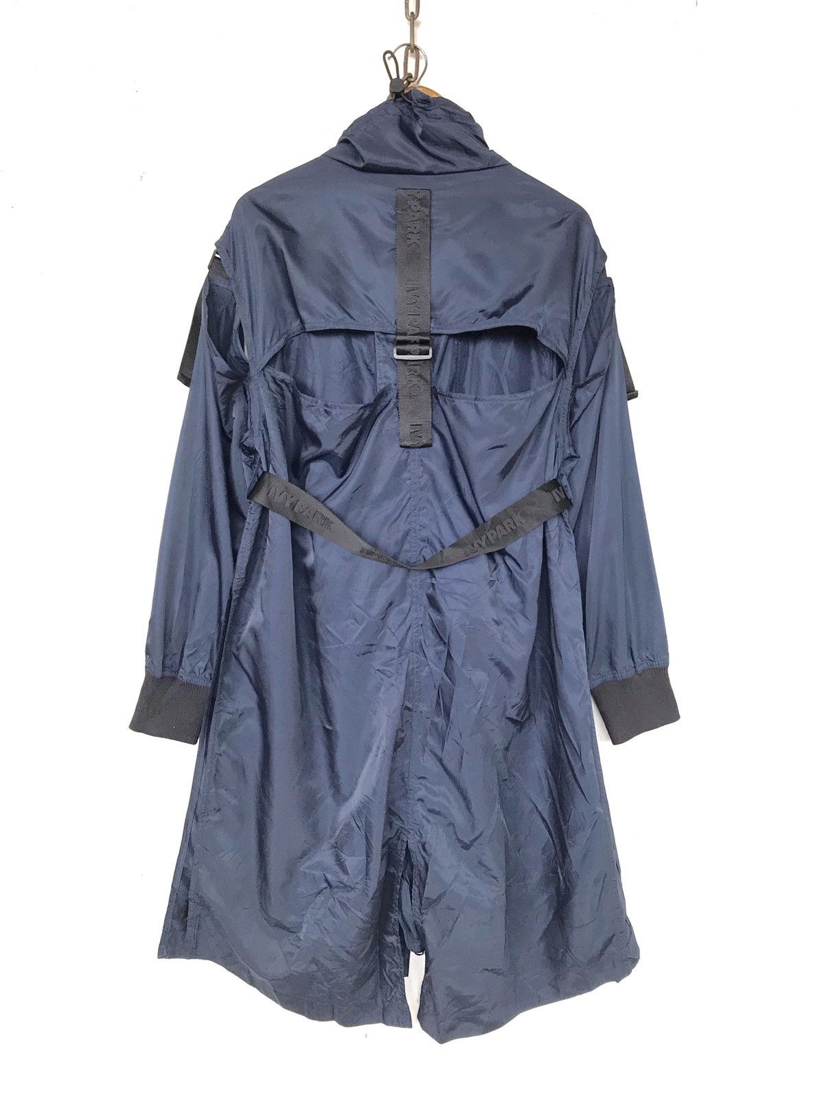 Beyonce × Ivy Crew 🔥IVY PARK PARACHUTE JACKET Size M / US 6-8 / IT 42-44 - 3 Thumbnail