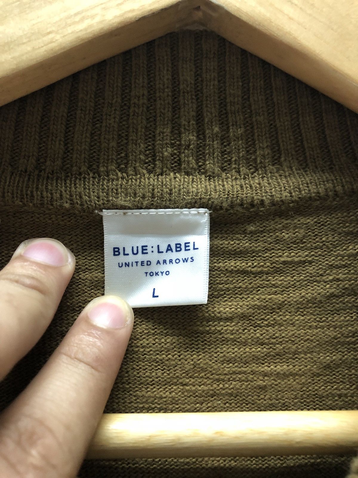 Japanese Brand × United Arrows 🇯🇵 Japanese Brand United Arrow LS Button Cardigan Size US L / EU 52-54 / 3 - 4 Thumbnail